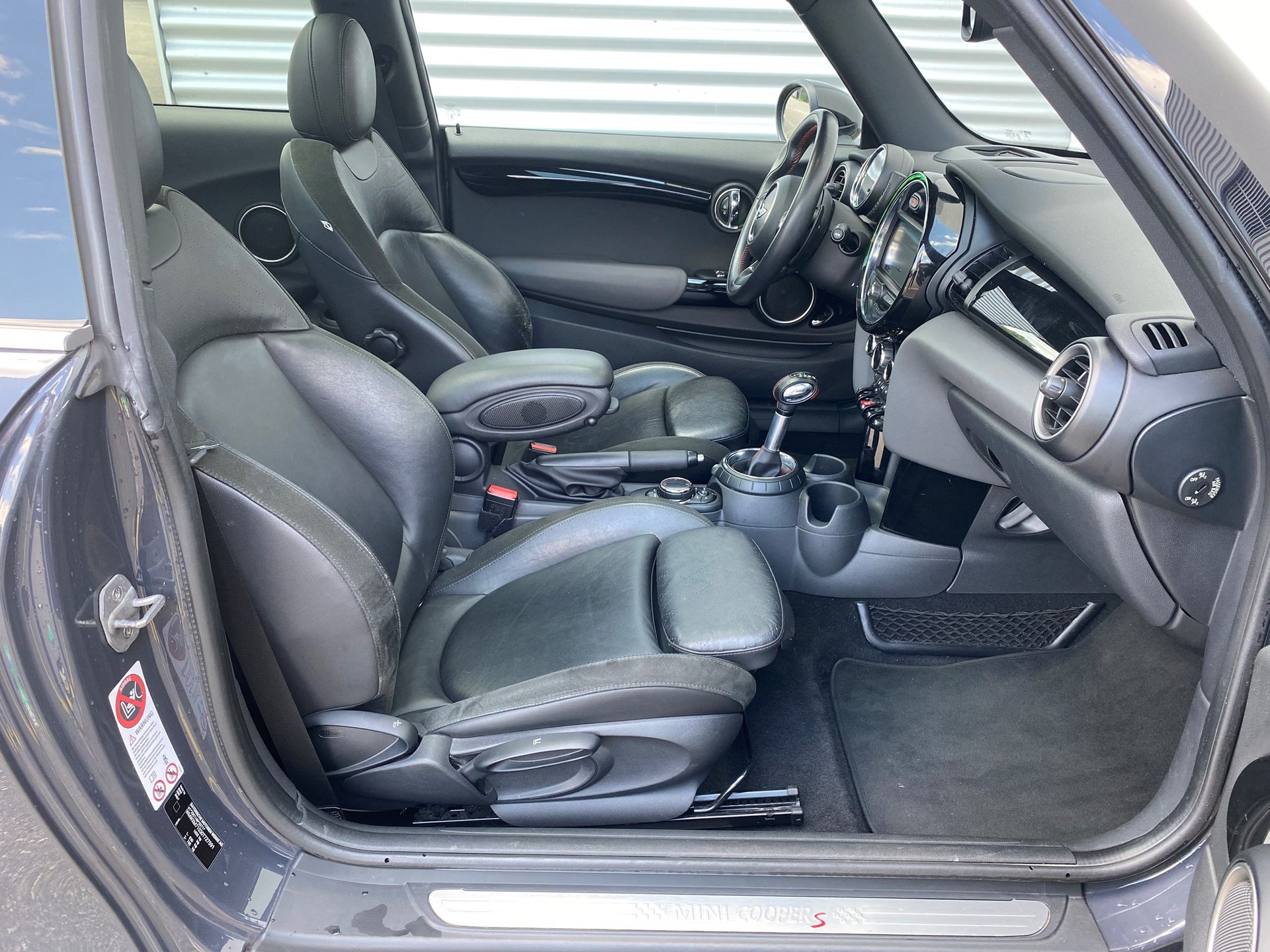 MINI Cooper S Steptronic-image-10