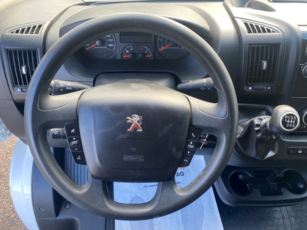 PEUGEOT BOXER 2.0 HDI 163 PS und 2 Schiebetüren-image-13