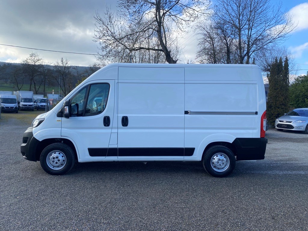PEUGEOT BOXER 2.0 HDI 163 PS und 2 Schiebetüren-image-6