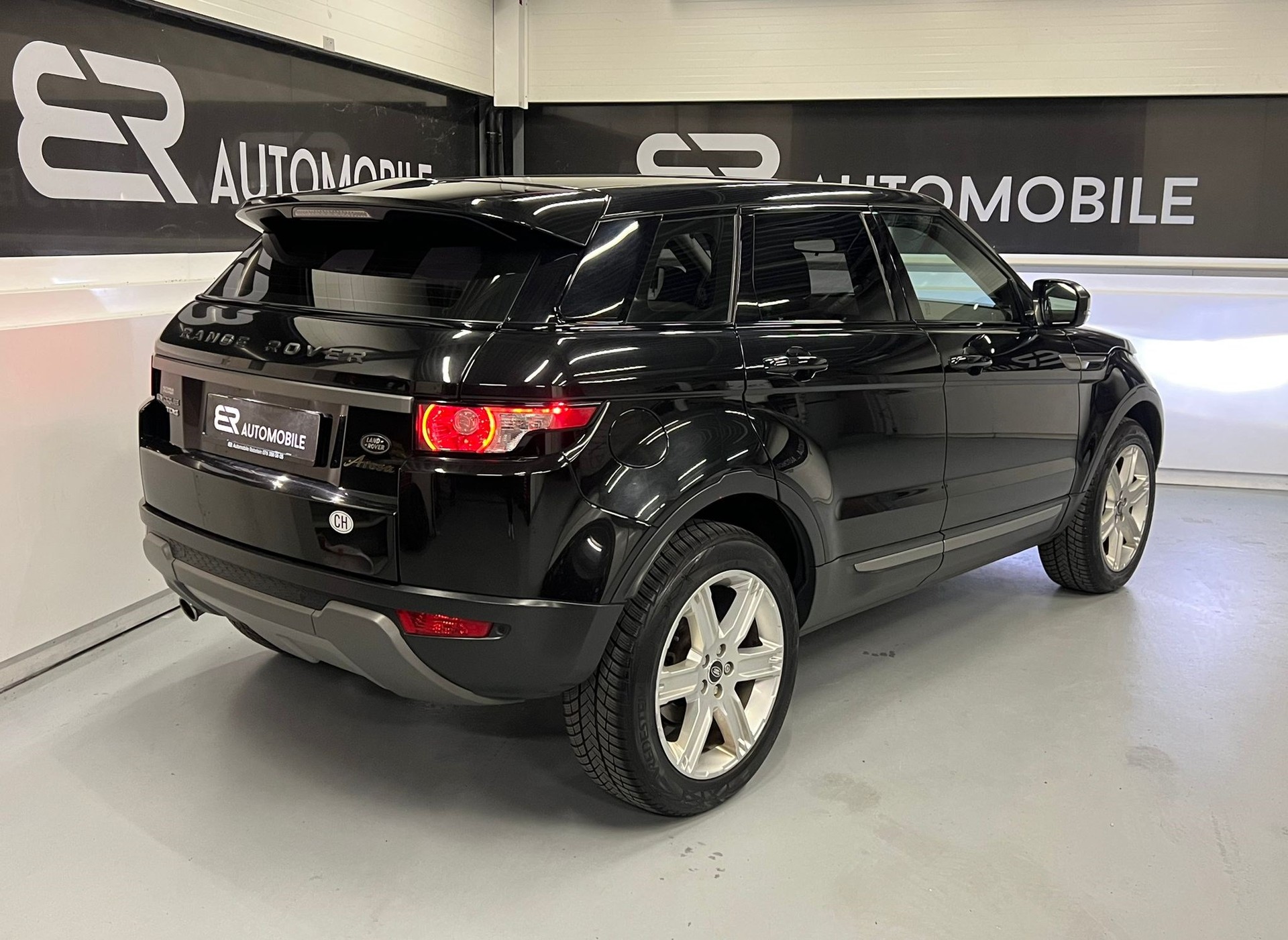 LAND ROVER Range Rover Evoque 2.2 TD4 Prestige-image-5
