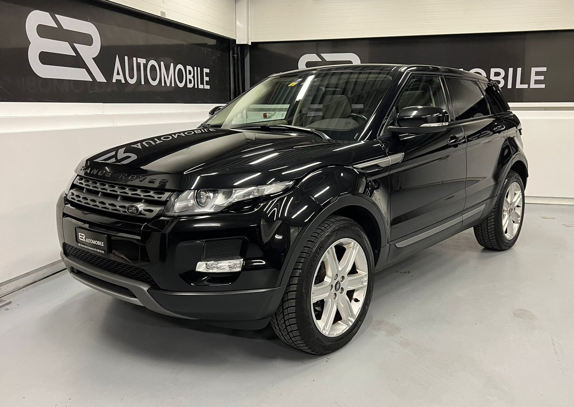 LAND ROVER Range Rover Evoque 2.2 TD4 Prestige-image-0