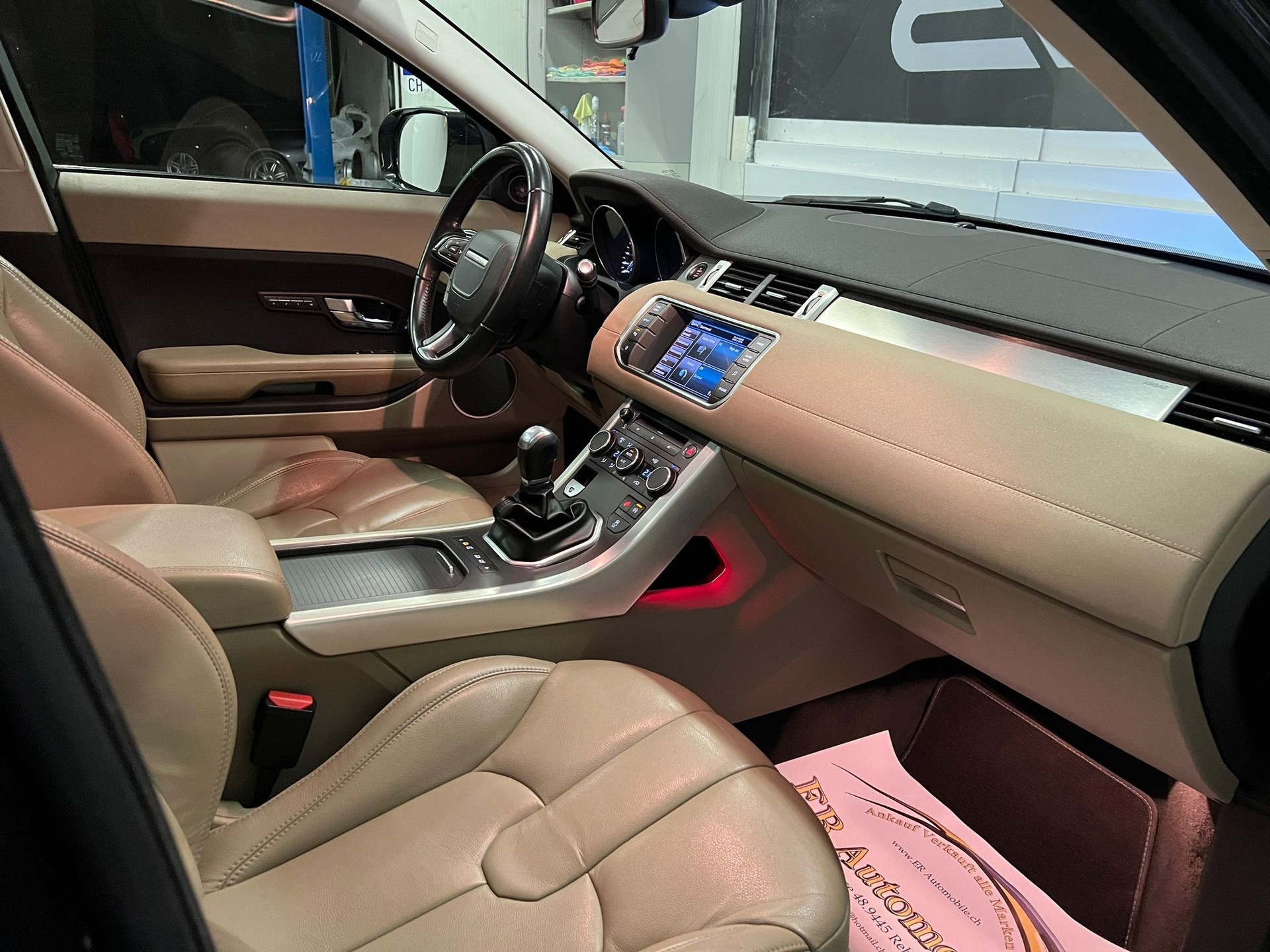 LAND ROVER Range Rover Evoque 2.2 TD4 Prestige-image-10