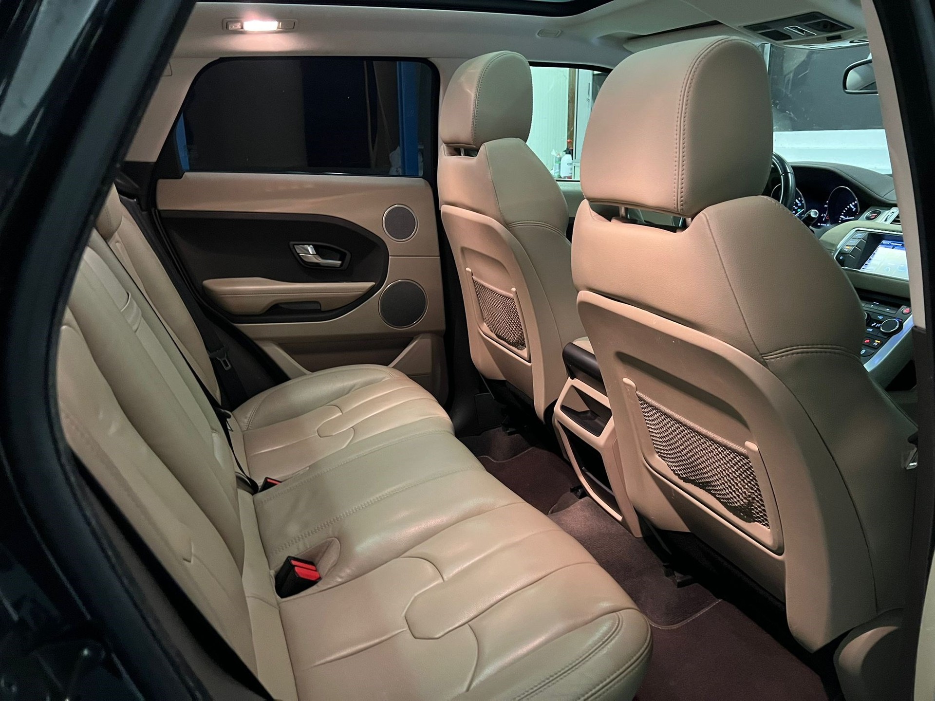 LAND ROVER Range Rover Evoque 2.2 TD4 Prestige-image-13