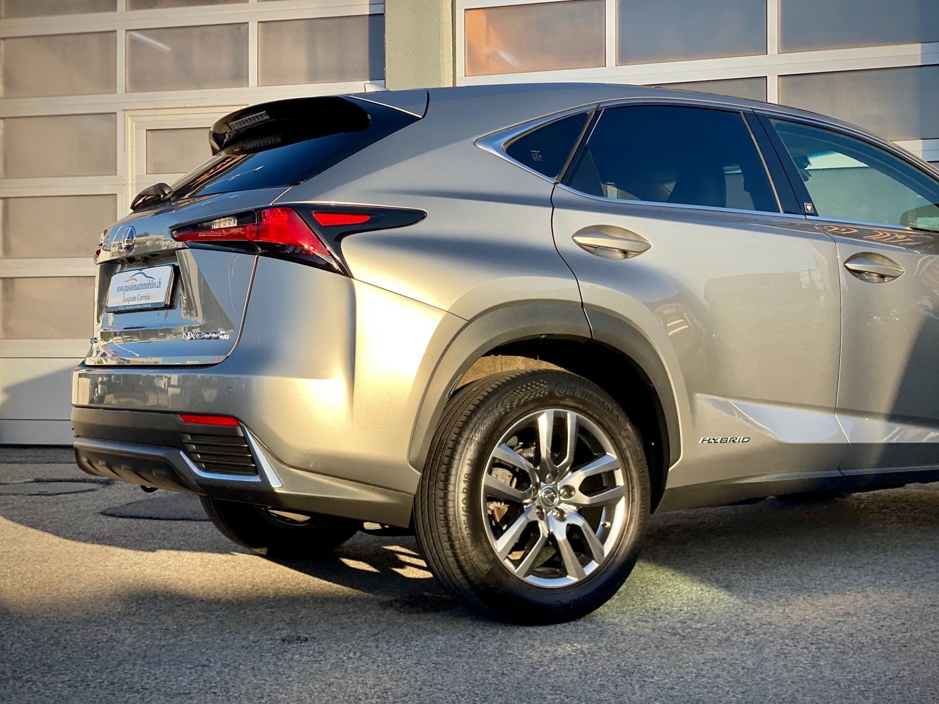 LEXUS NX 300h Diamond E-Four Automatic - Véhicule Suisse (CH)-image-5