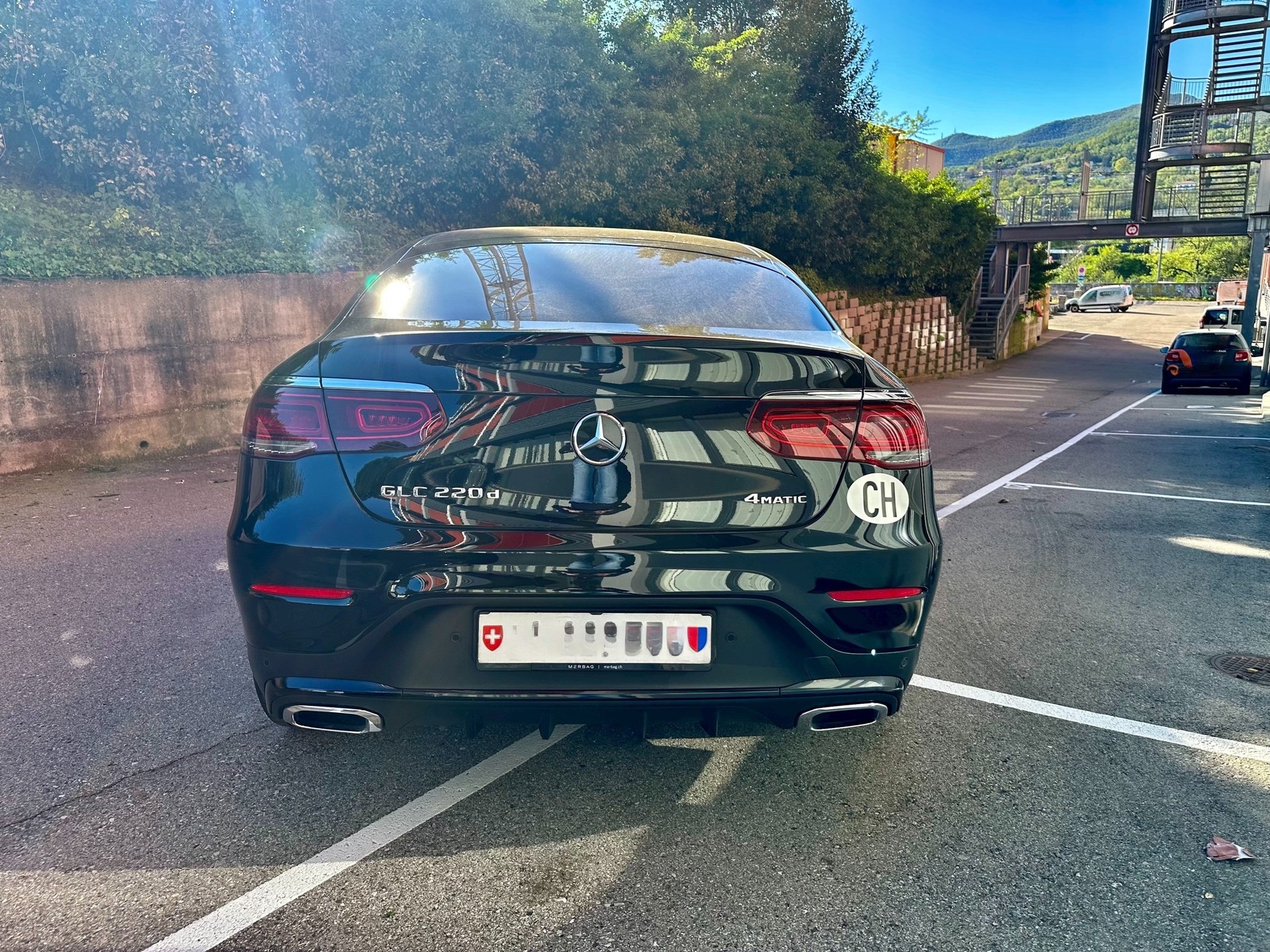 MERCEDES-BENZ GLC Coupé 220 d AMG Line 4Matic 9G-Tronic-image-8