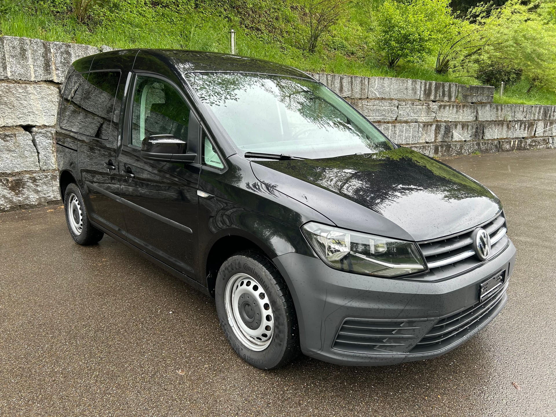 VW Caddy 2.0 TDI Liberty DSG-image-1