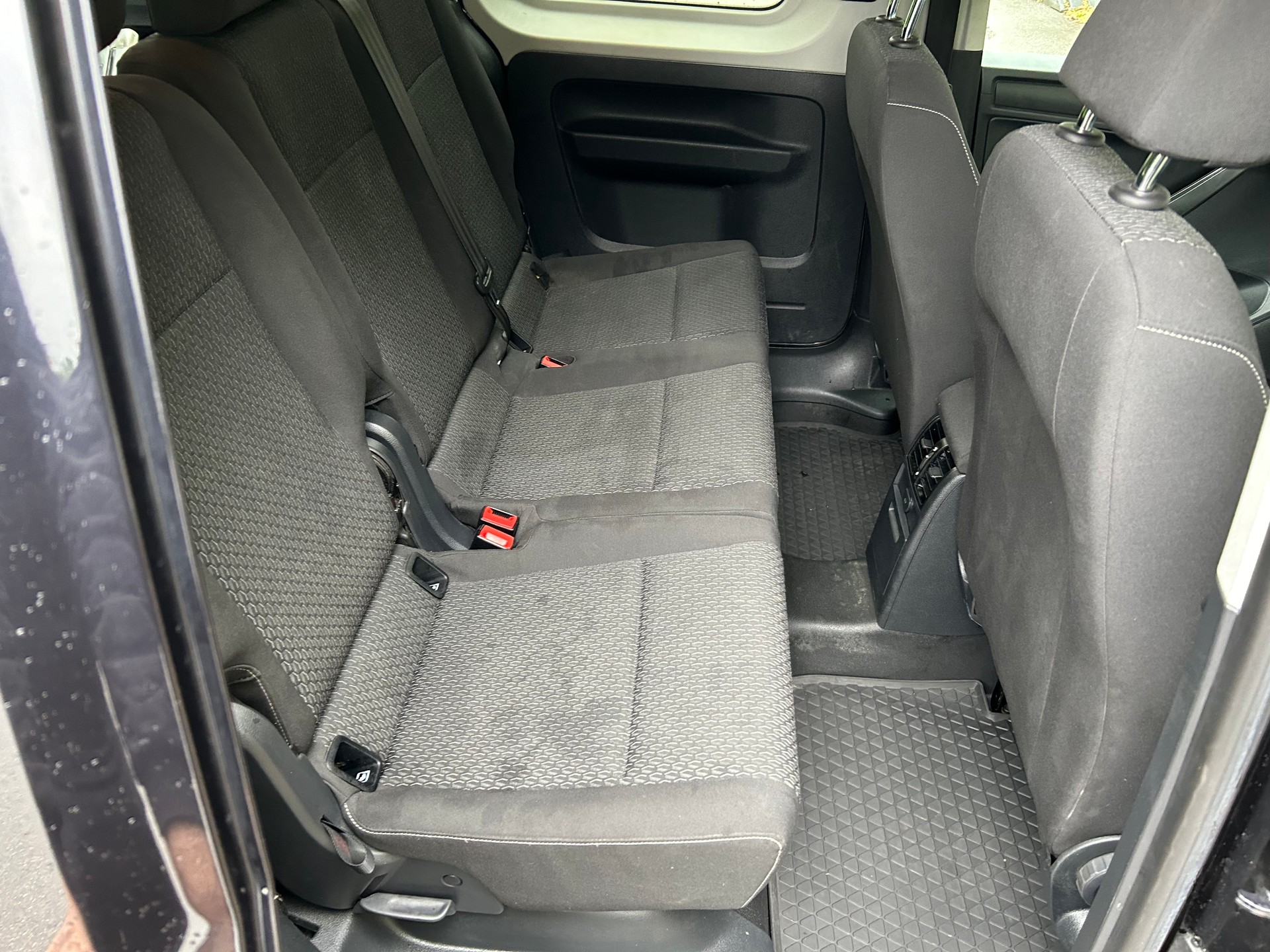 VW Caddy 2.0 TDI Liberty DSG-image-6