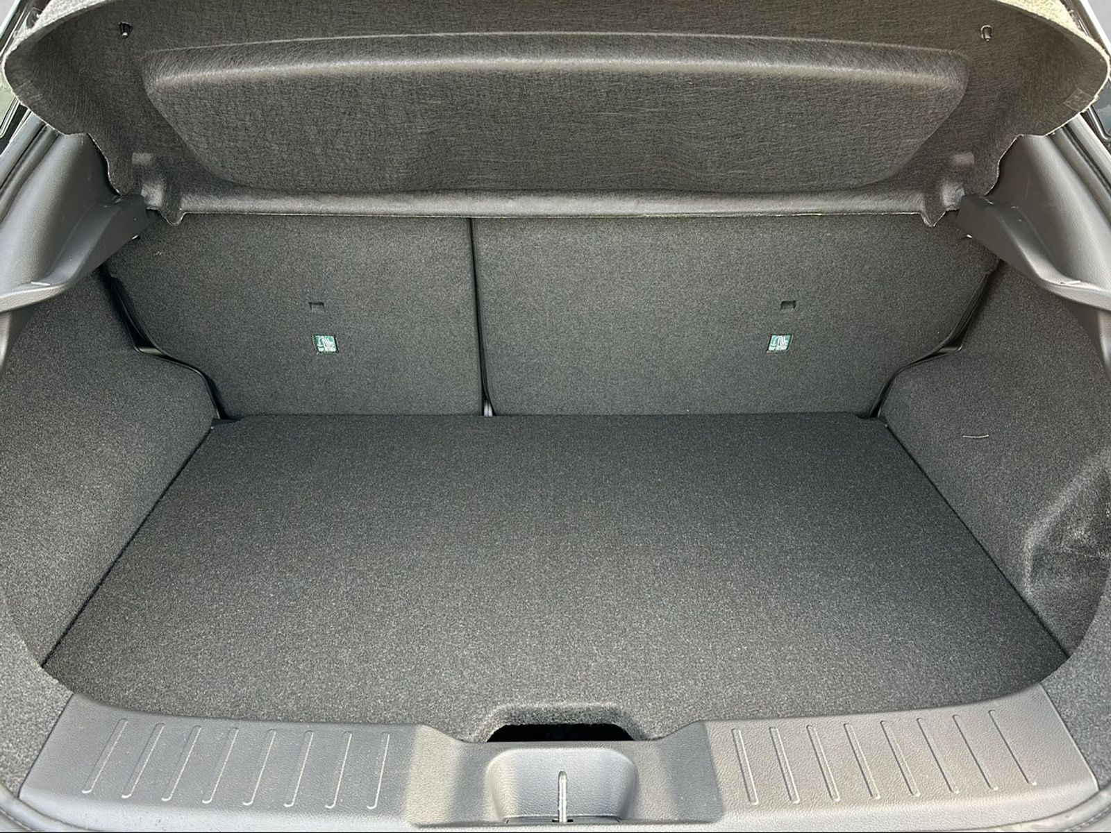 NISSAN Juke 1.6 Hybrid Tekna Automat-image-7