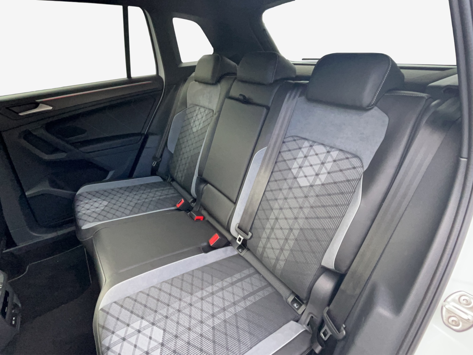 VW Tiguan 1.5TSI Evo R-Line DSG-image-8