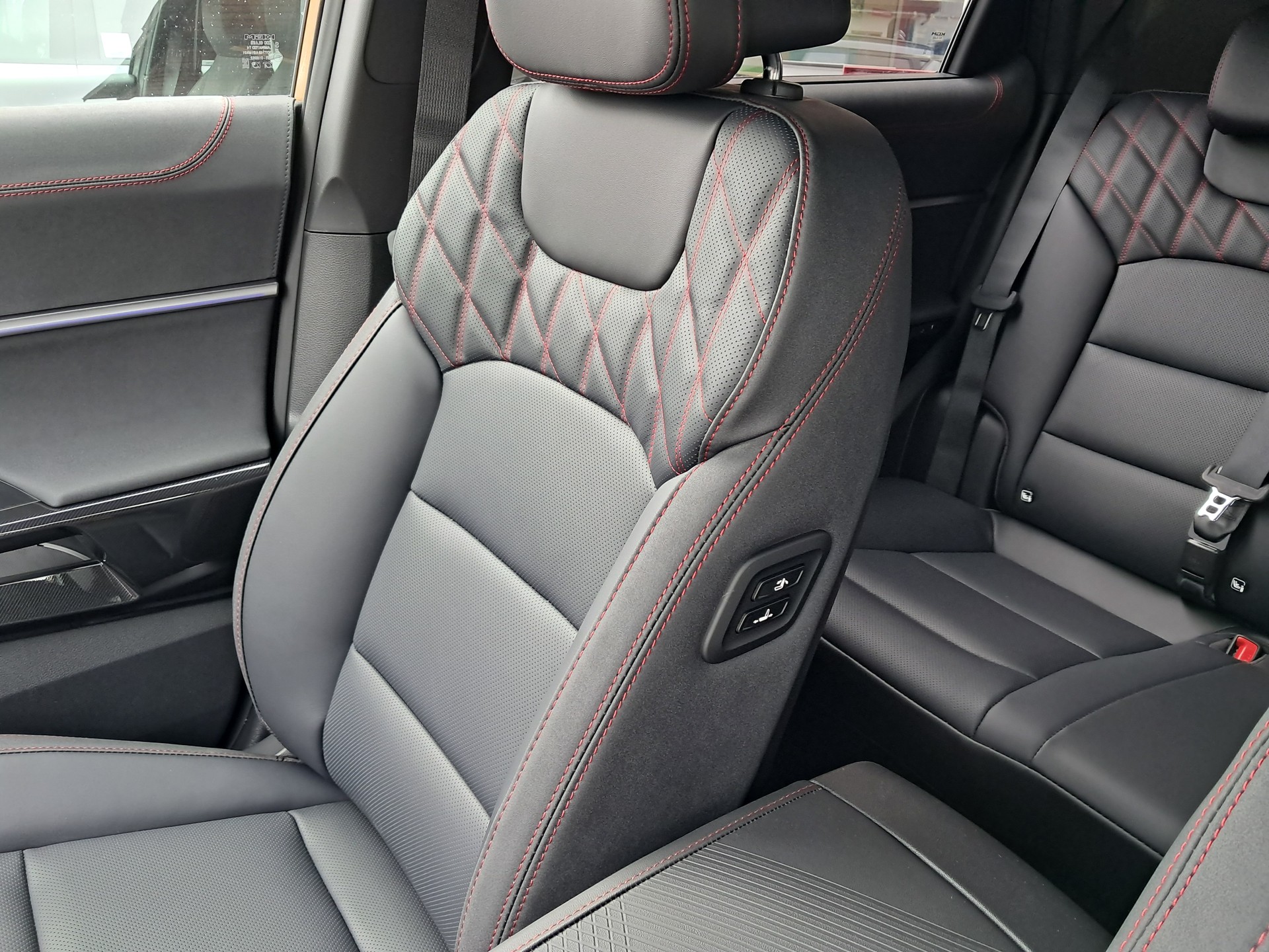 KGM-SsangYong Actyon 1.5 T GDI First Edition 4WD AT-image-10