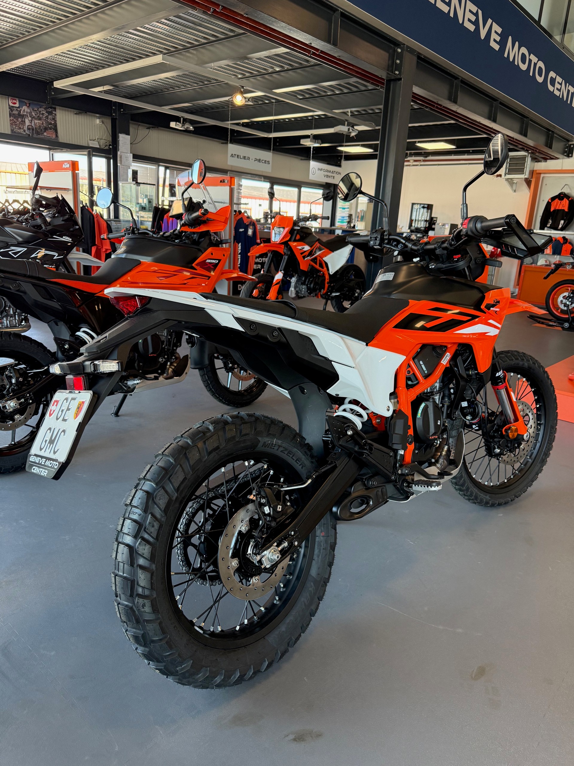 KTM 390 Enduro R-showroom-element-1