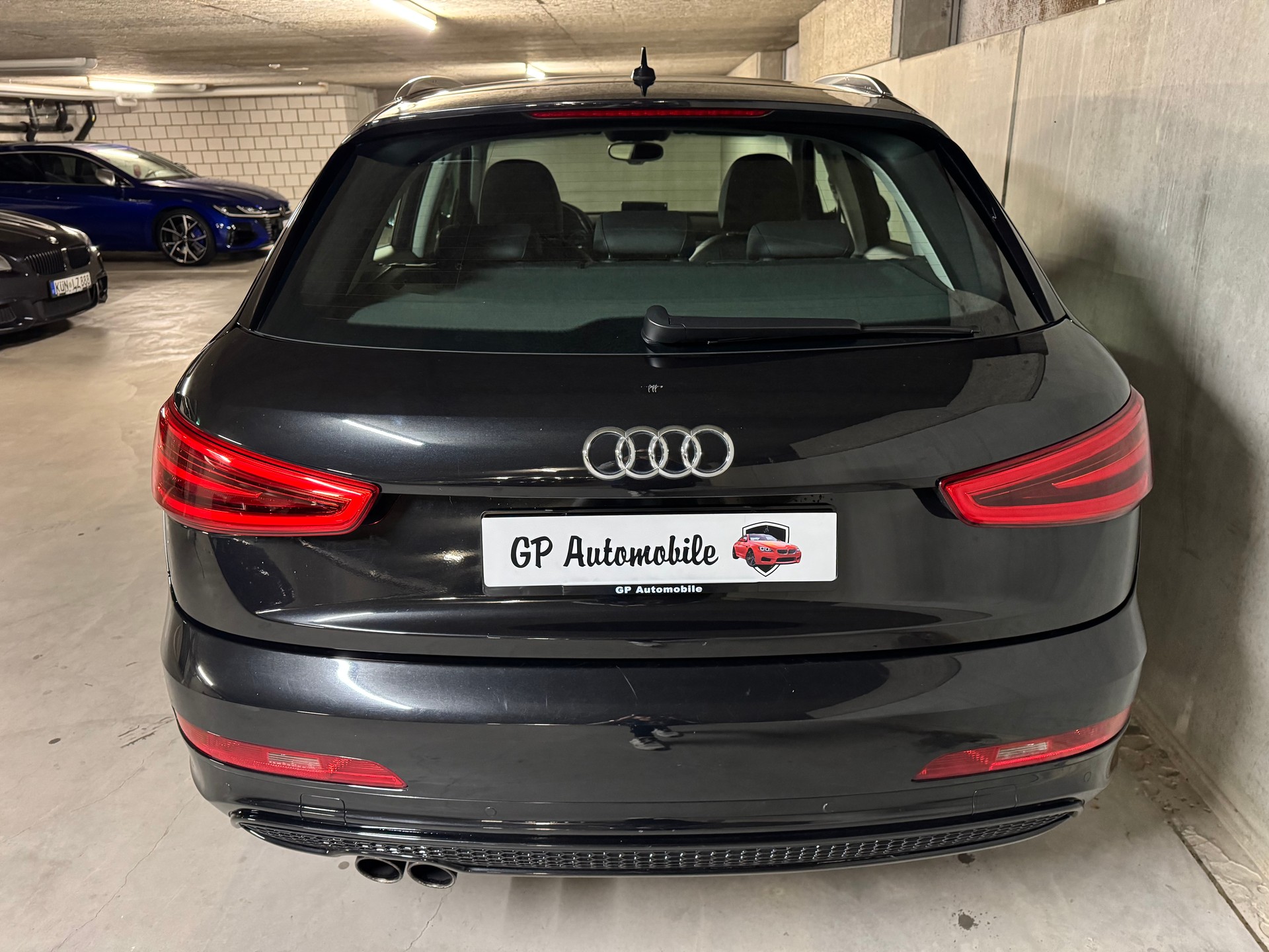 AUDI Q3 2.0 TFSI quattro S-tronic-image-13
