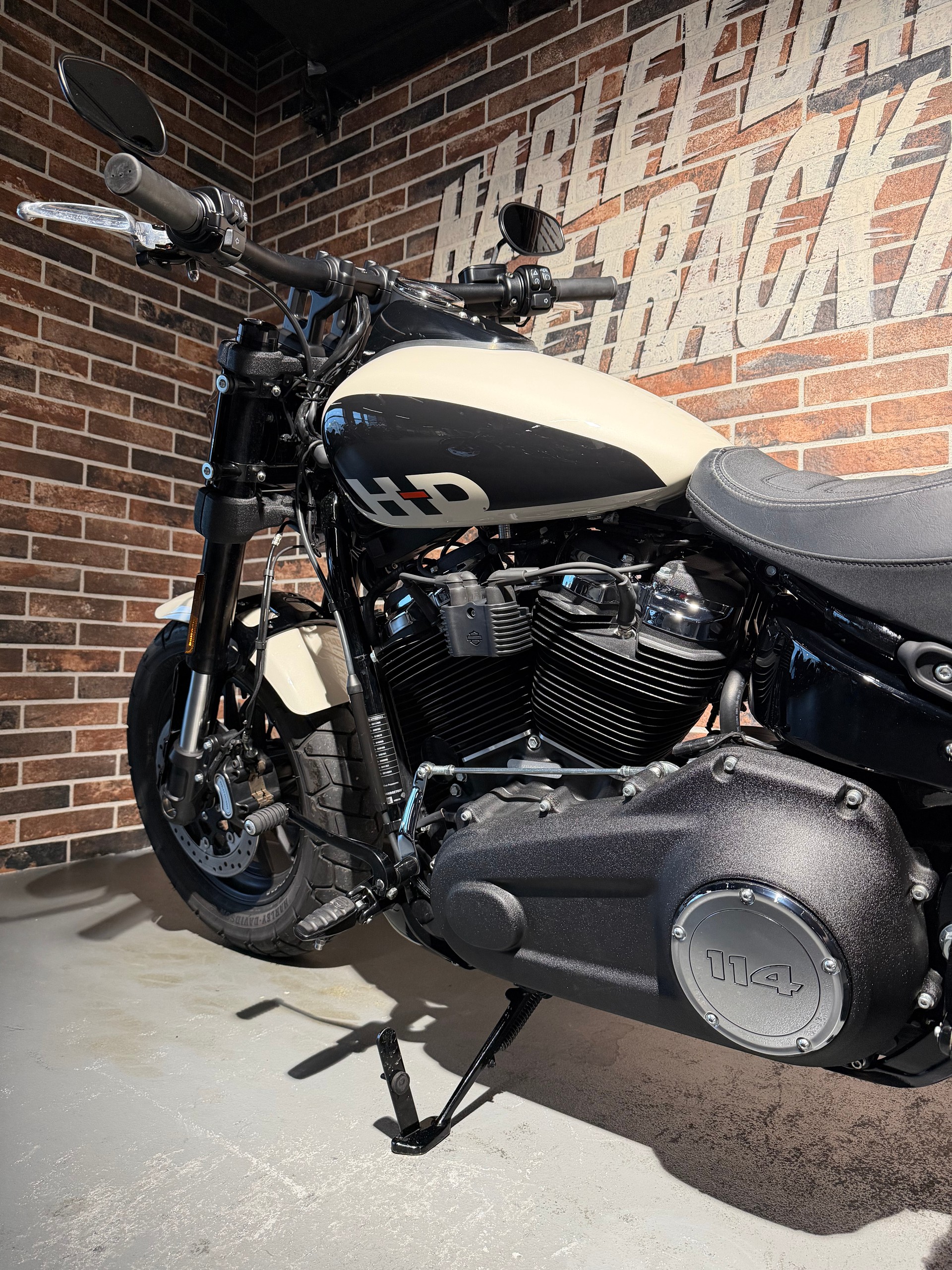 HARLEY-DAVIDSON FXFBS Fat Bob 114-showroom-element-2