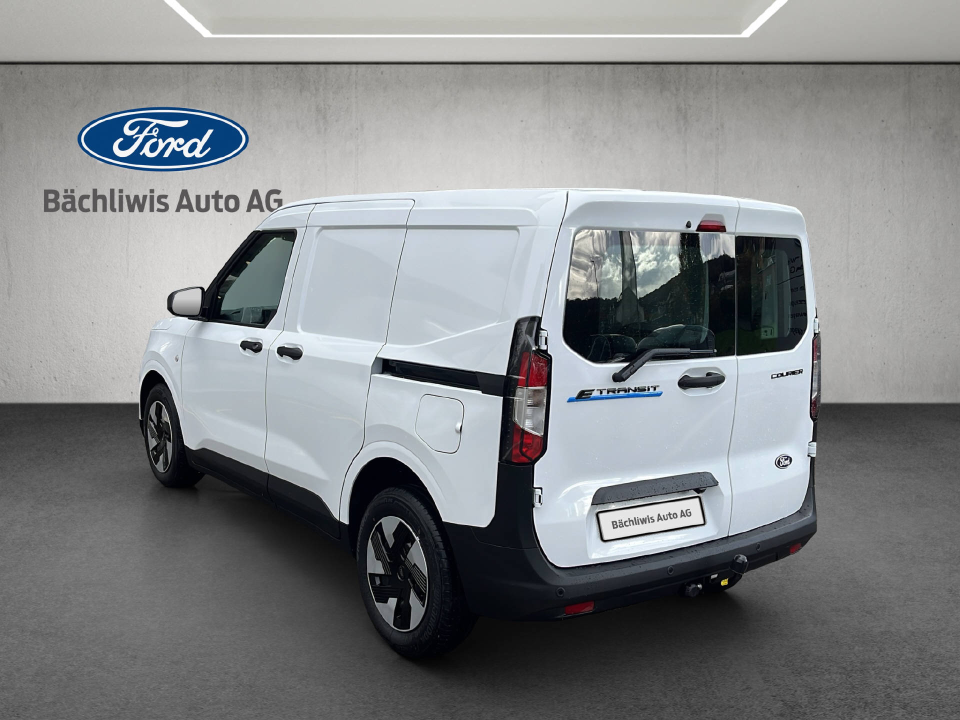 FORD E-Transit Courier Van Trend-showroom-element-2