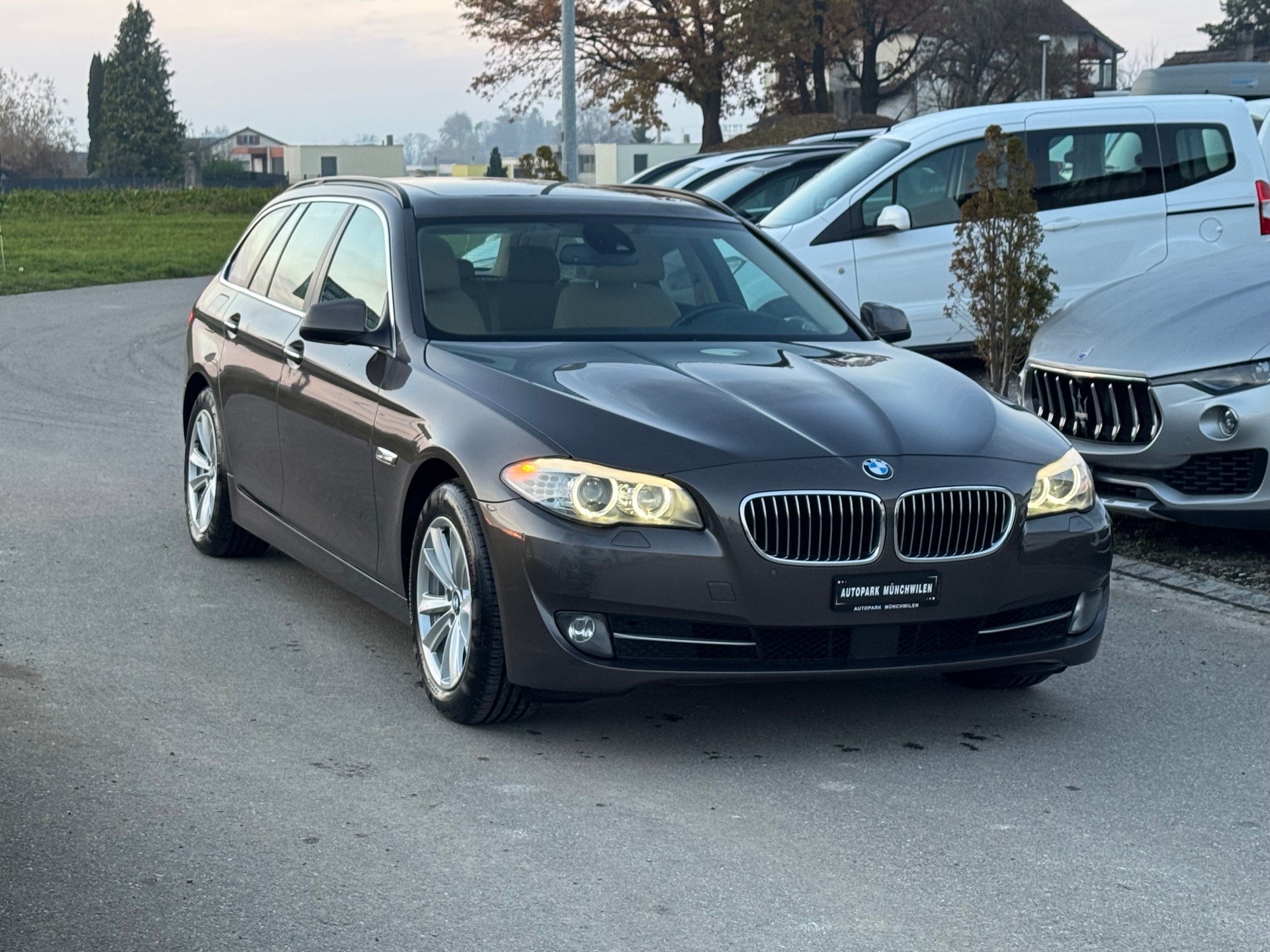 BMW 520d Touring Steptronic-image-1