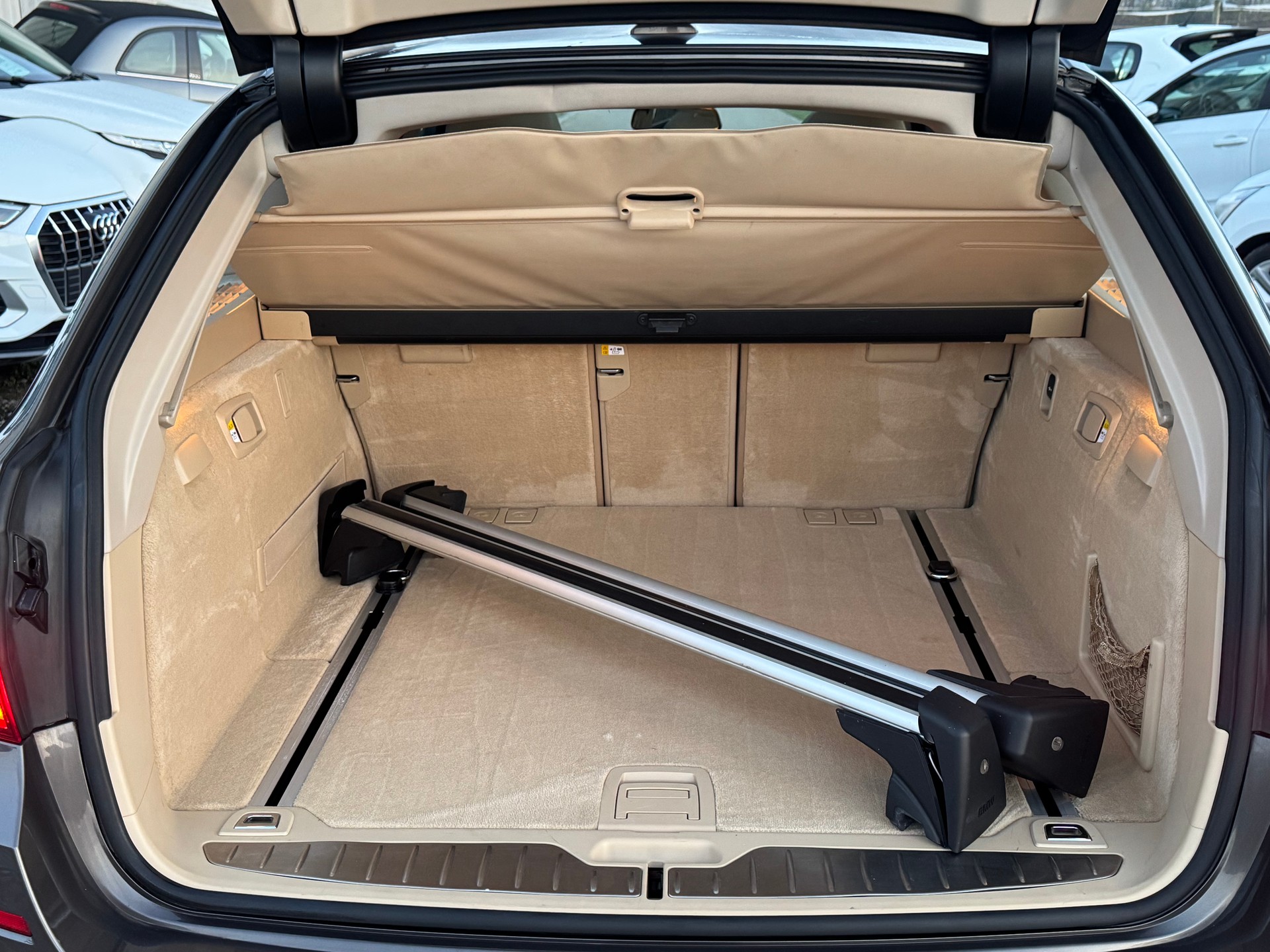 BMW 520d Touring Steptronic-image-15