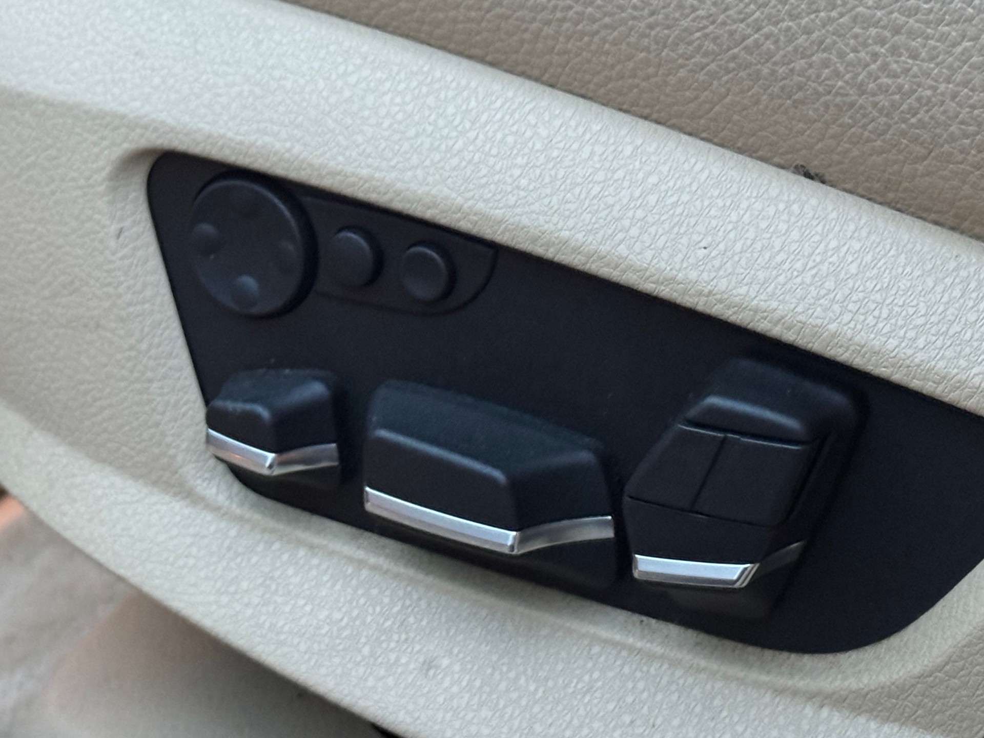 BMW 520d Touring Steptronic-image-13