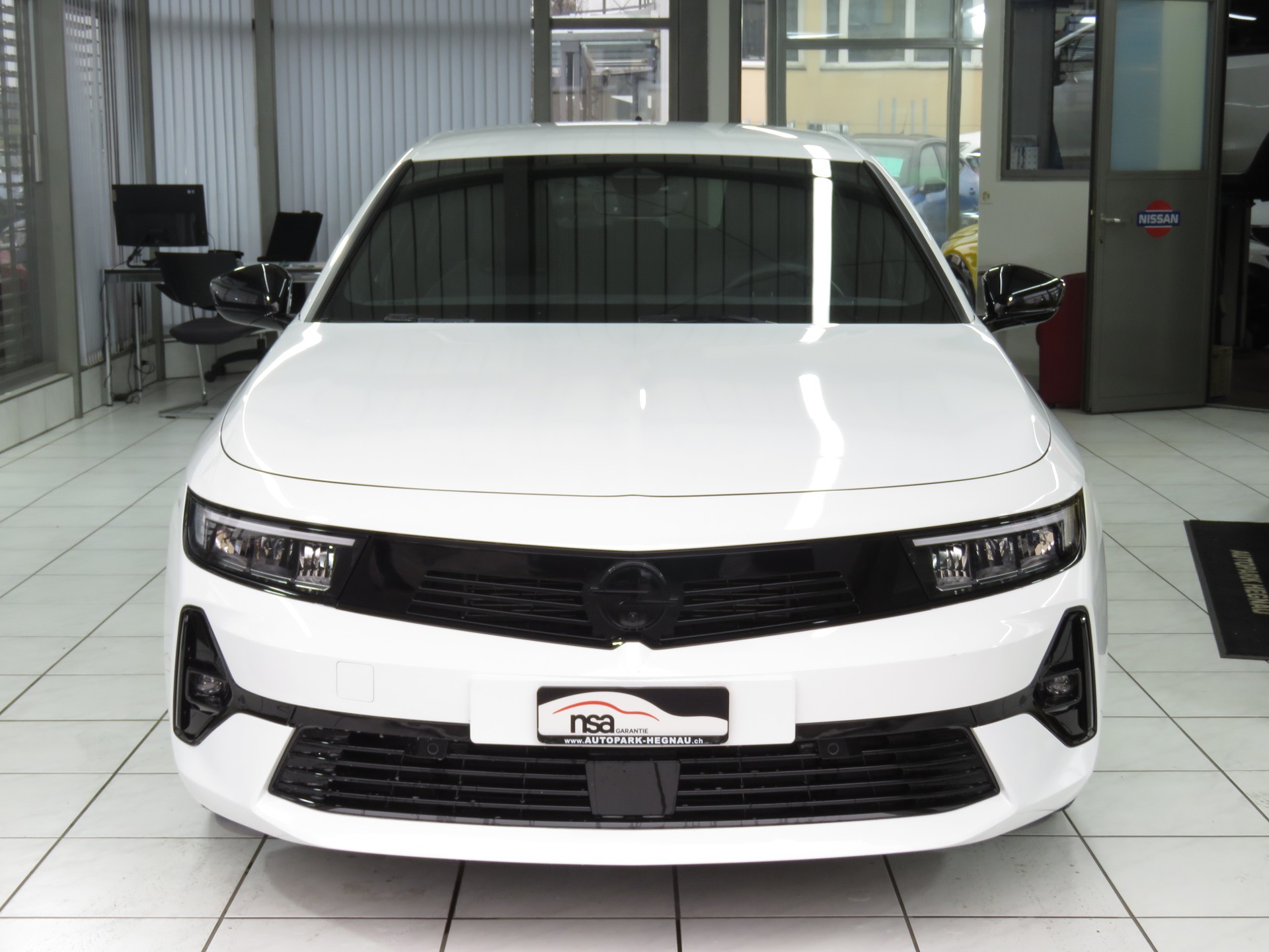OPEL Astra 1.6 PHEV Turbo Swiss Plus A-image-1