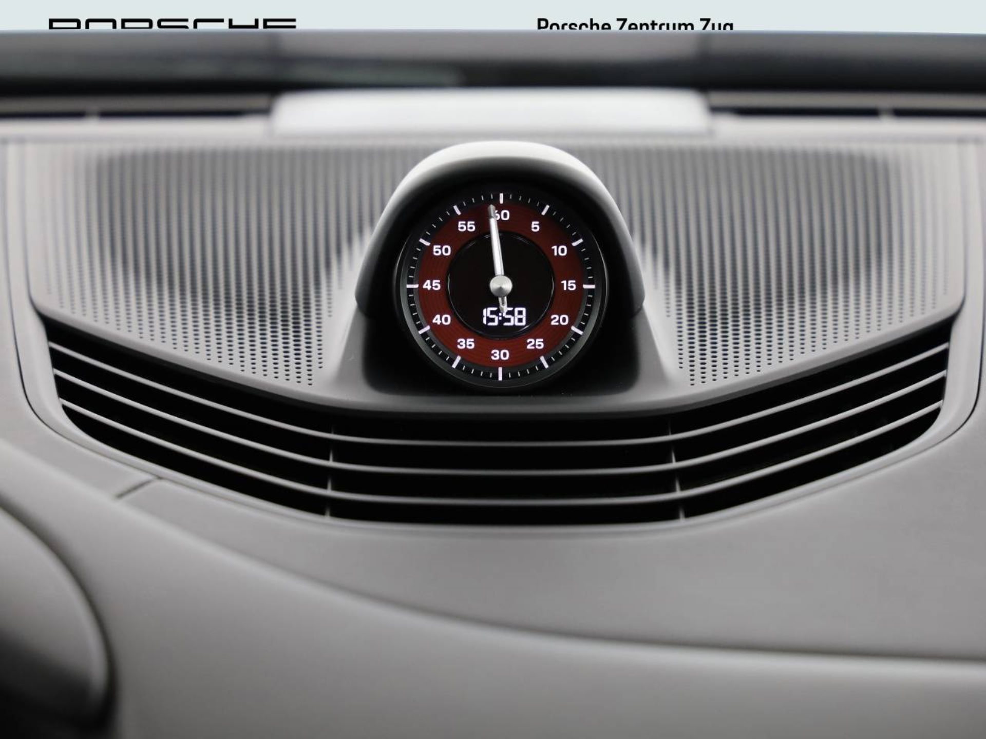 PORSCHE Taycan GTS Sport Turismo-image-18