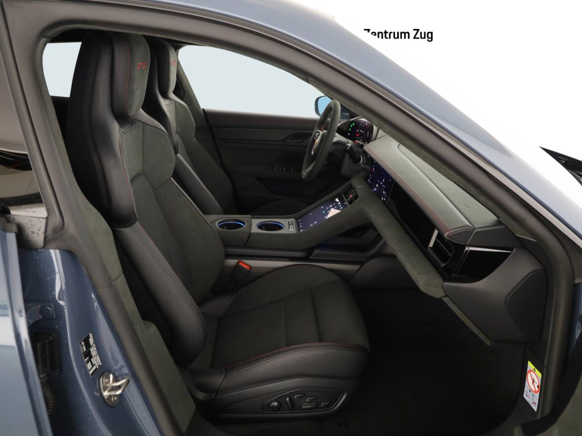 PORSCHE Taycan GTS Sport Turismo-image-9