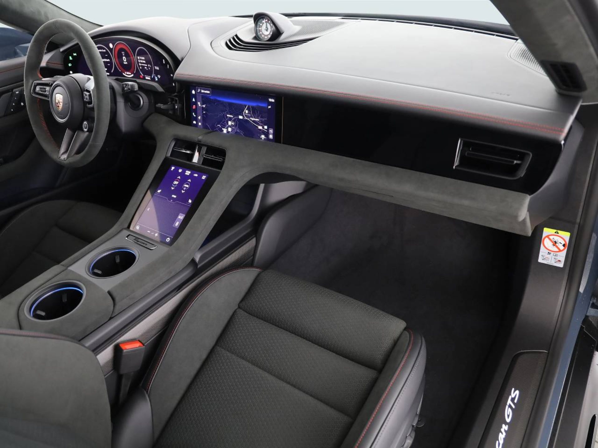 PORSCHE Taycan GTS Sport Turismo-image-8
