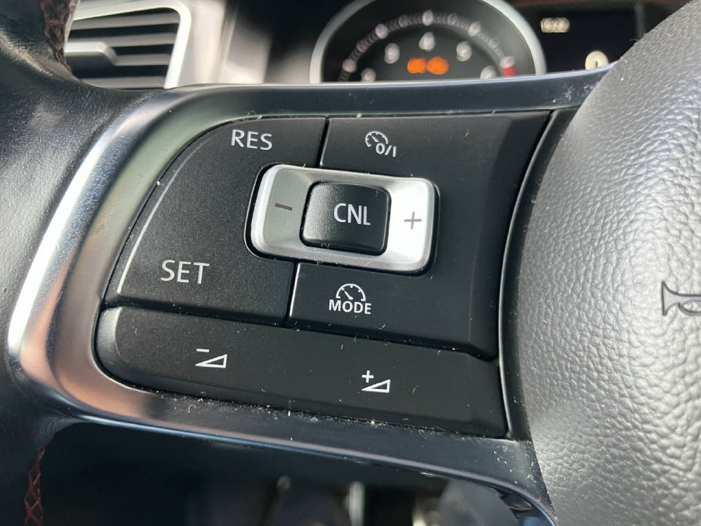 VW Golf VII 2.0 TSI GTI-image-17