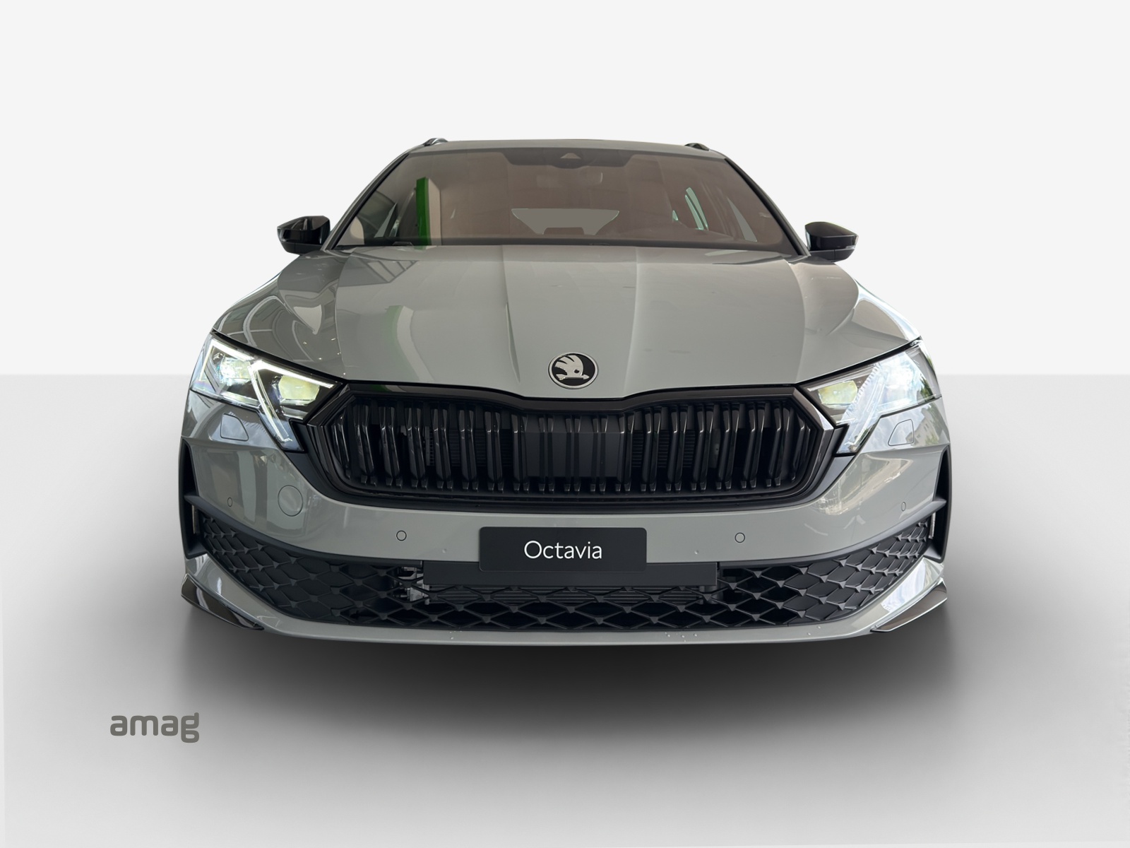 SKODA Octavia Combi 2.0 TSI DSG Sport Line 4x4-image-5