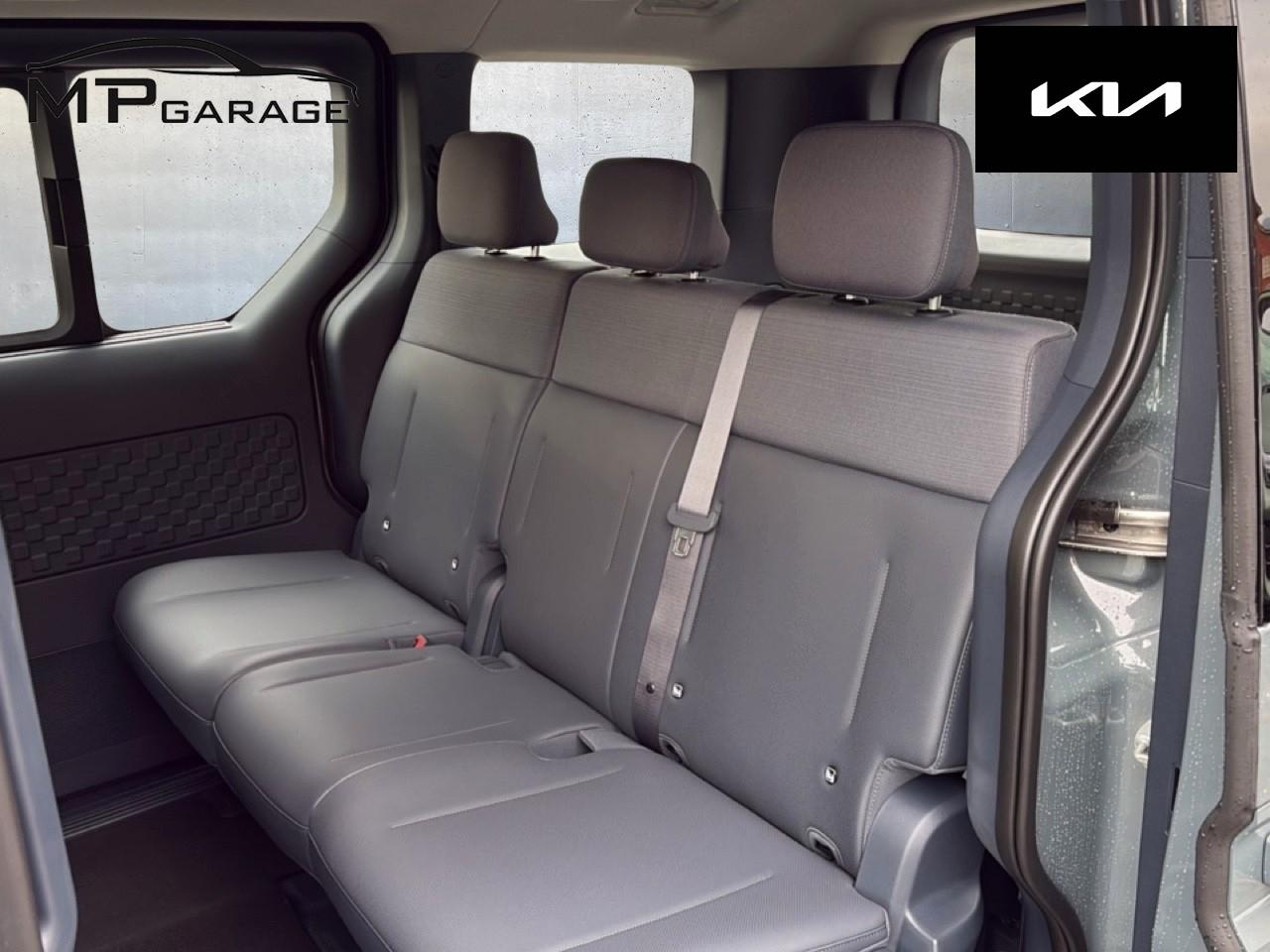 KIA PV5 Passenger 71.2 kWh Plus-image-13