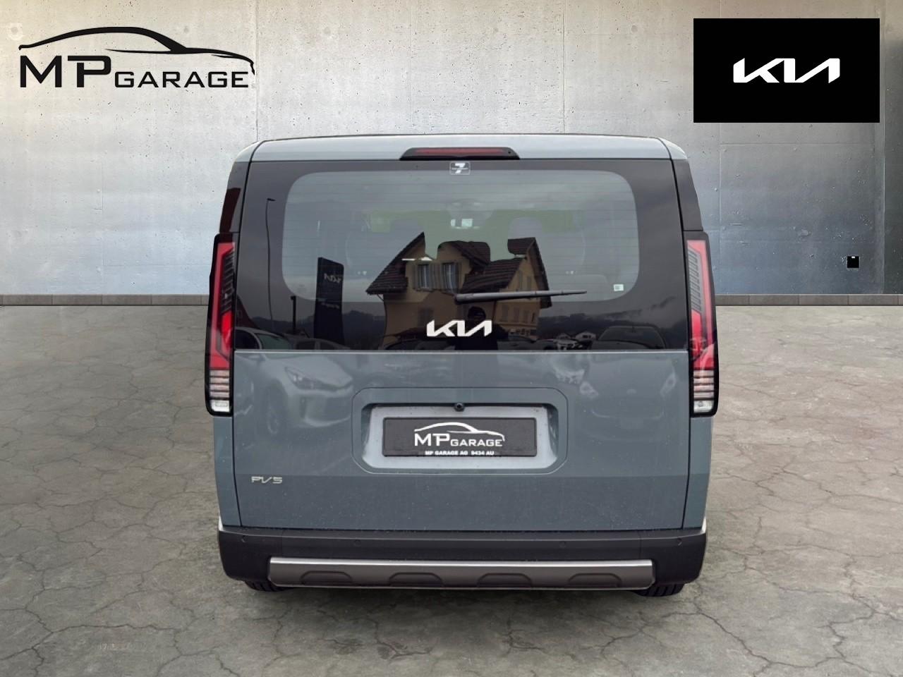 KIA PV5 Passenger 71.2 kWh Plus-image-4