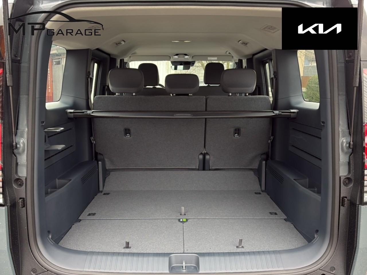 KIA PV5 Passenger 71.2 kWh Plus-image-5