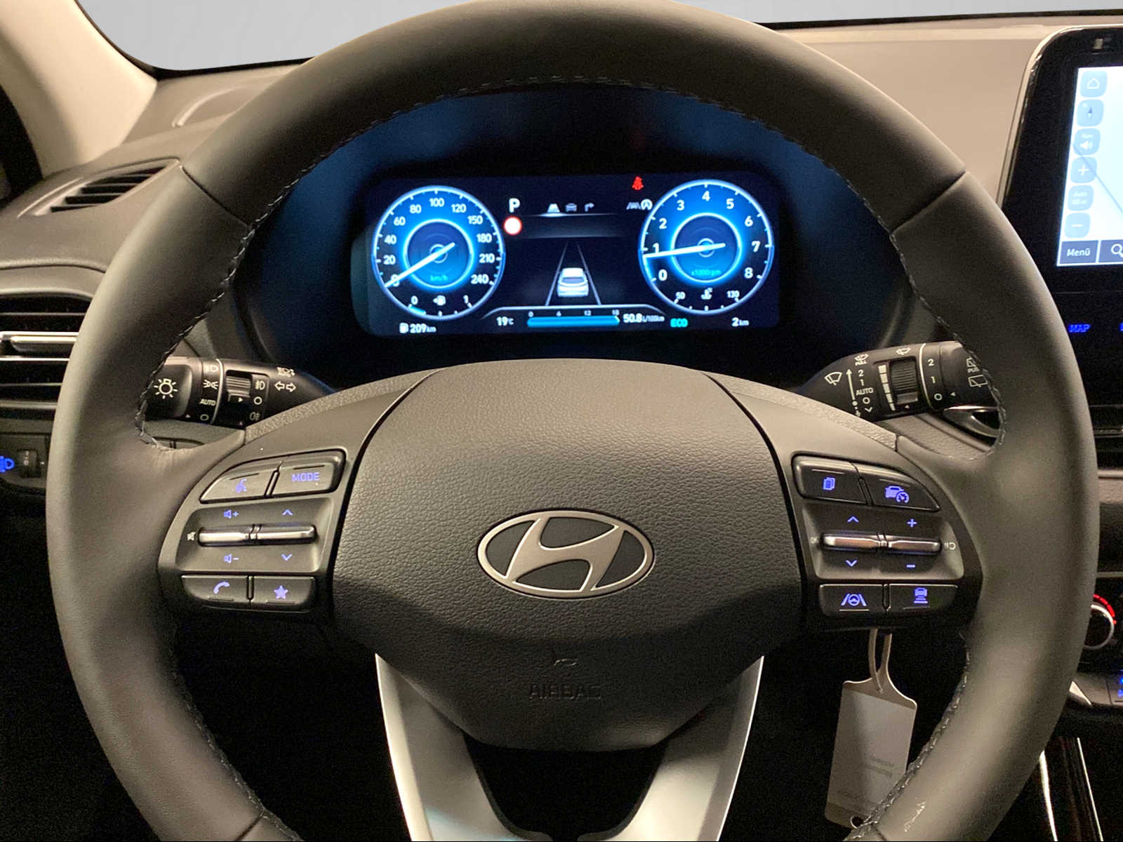 HYUNDAI i30 1.5 T-GDi Amplia-image-14