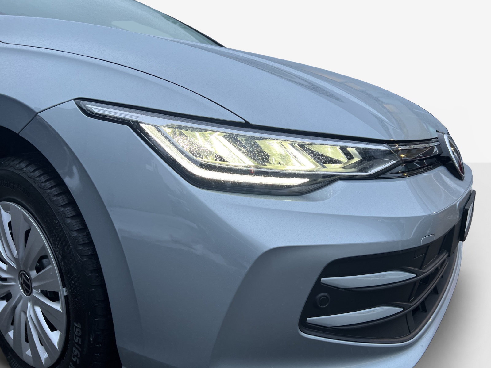 VW Golf 1.5 e TSI mHEV Basis DSG-image-14