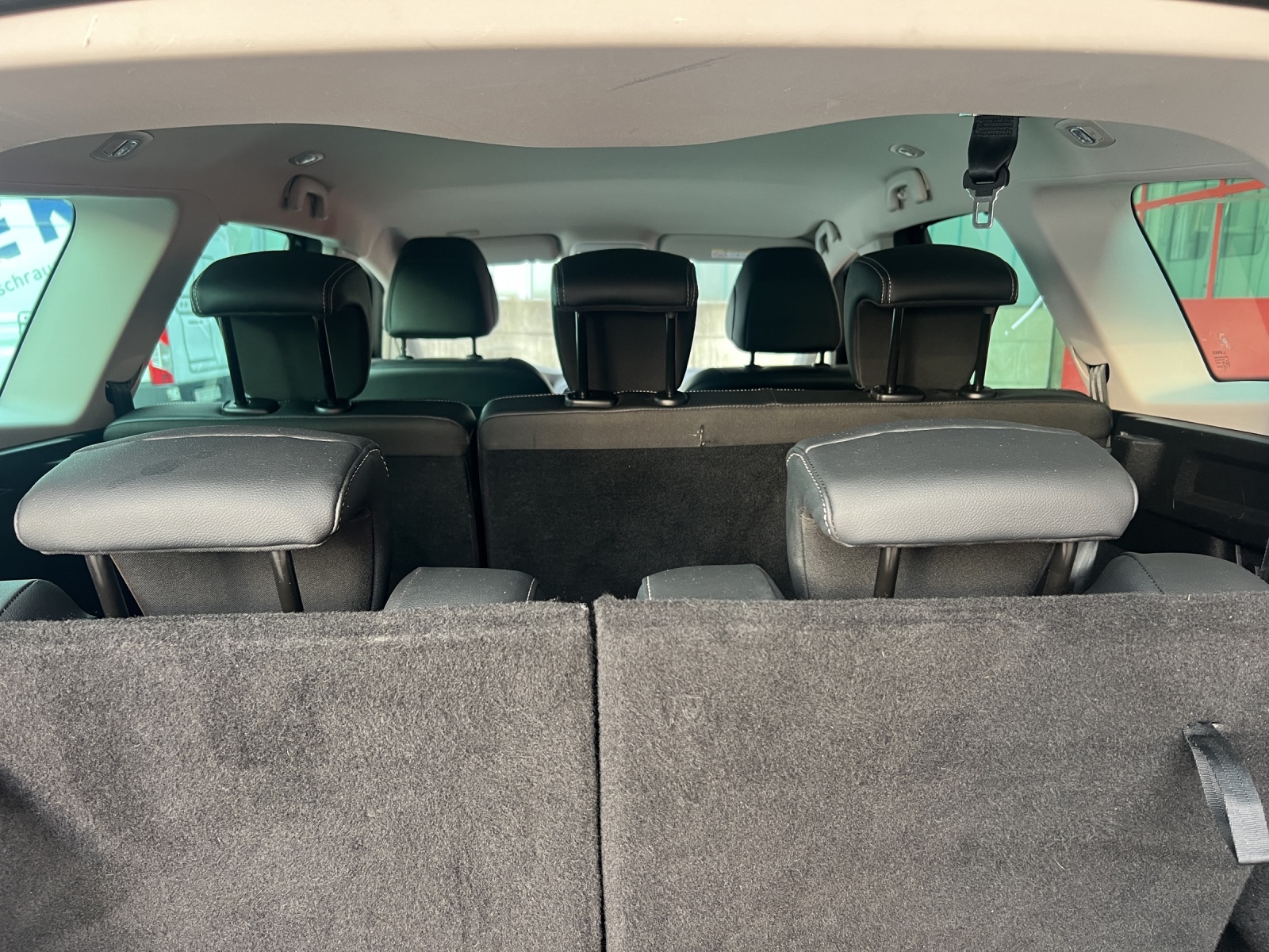 RENAULT Grand Scénic 1.3 16V Techno EDC 7 Plätzer-image-21