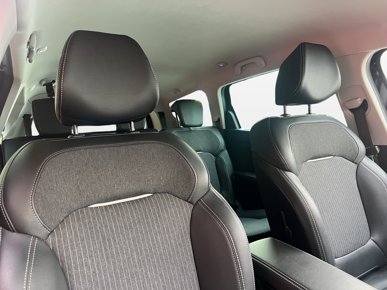 RENAULT Grand Scénic 1.3 16V Techno EDC 7 Plätzer-image-15