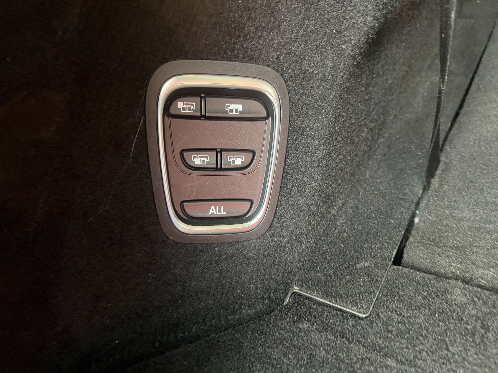 RENAULT Grand Scénic 1.3 16V Techno EDC 7 Plätzer-image-23