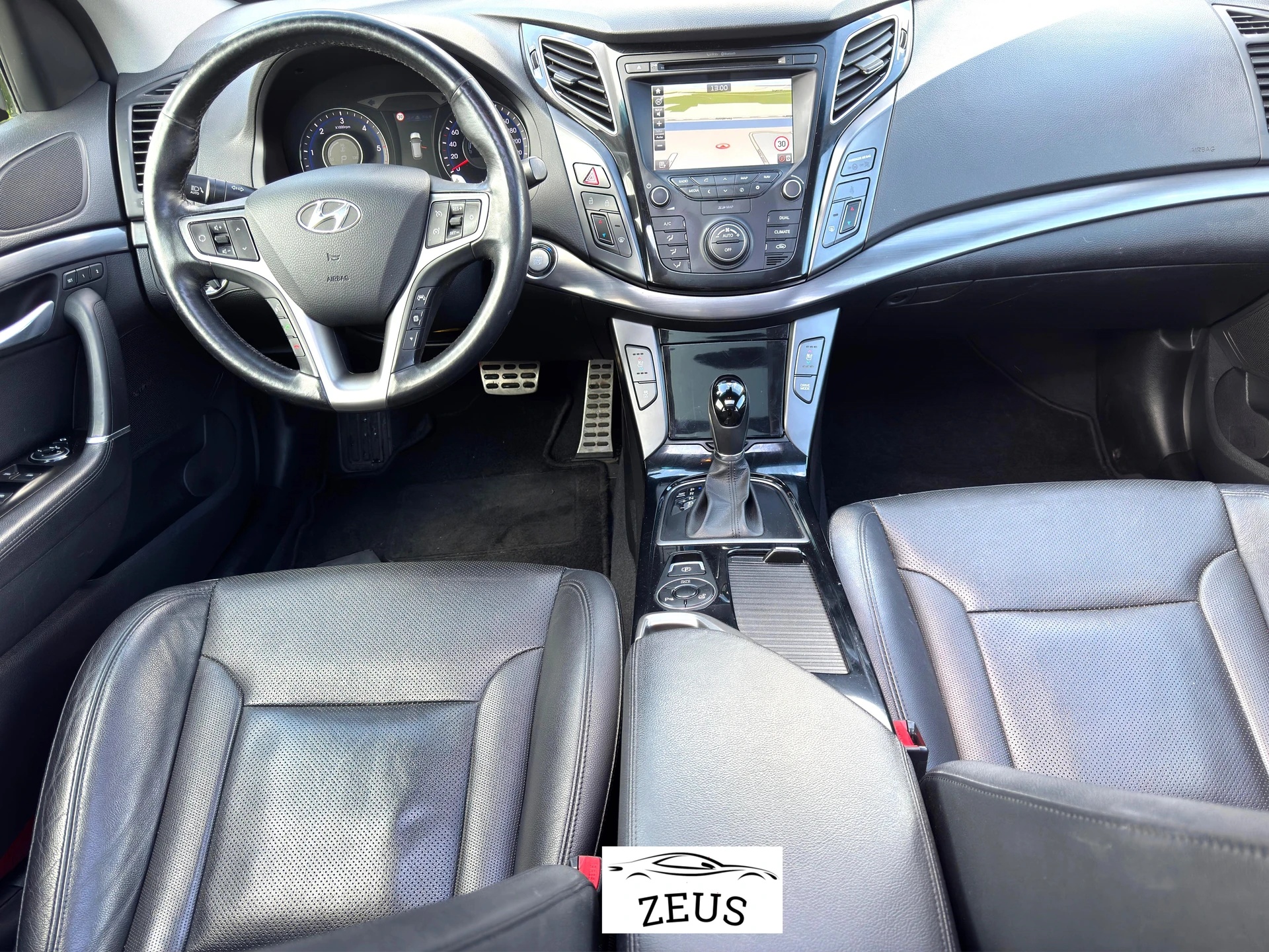 HYUNDAI i40 Wagon 1.7 CRDI Vertex Automatic-image-9
