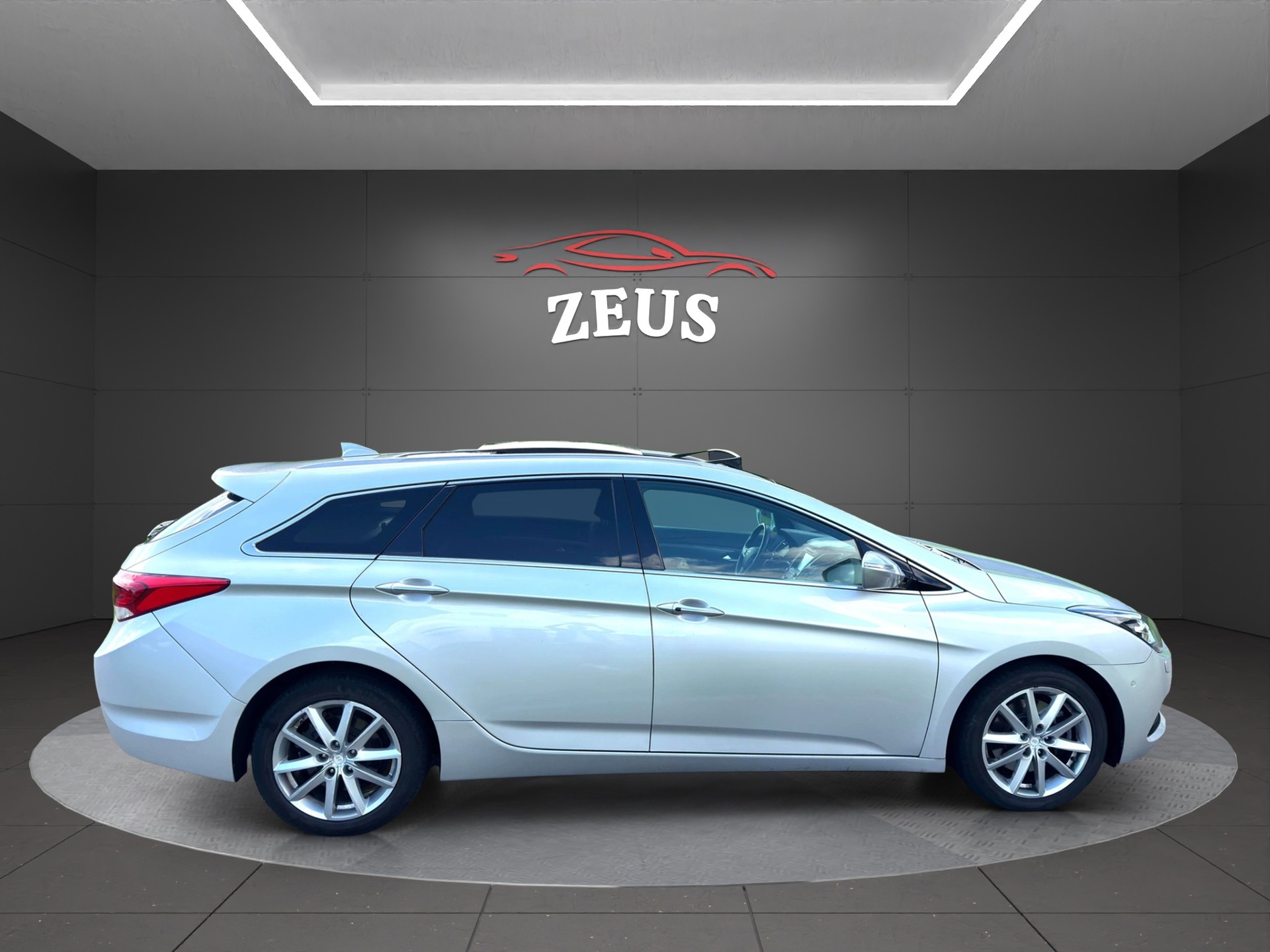 HYUNDAI i40 Wagon 1.7 CRDI Vertex Automatic-showroom-element-3