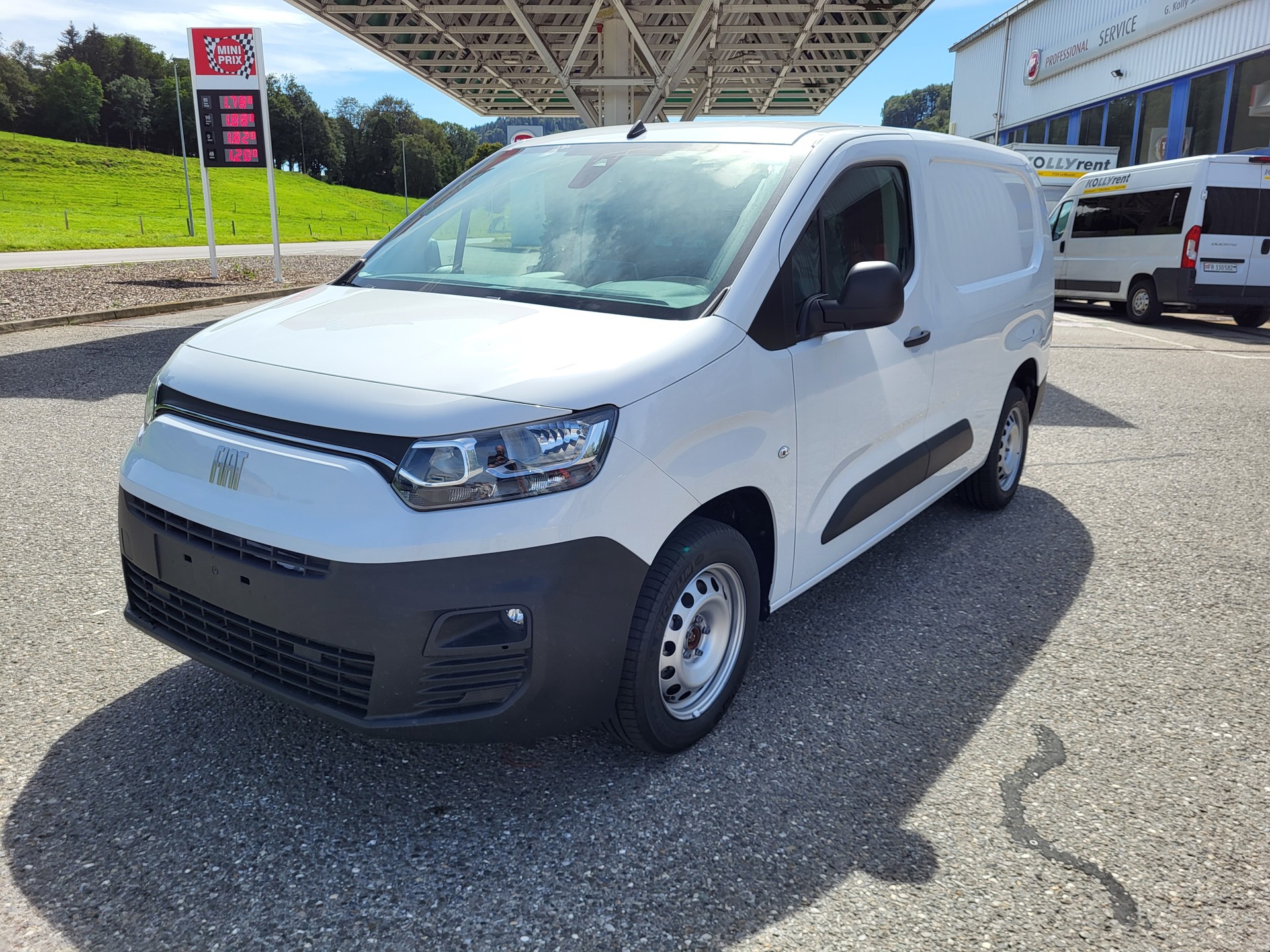FIAT Doblo 1.5 BlueHDi L2 950kg Swiss Plus A