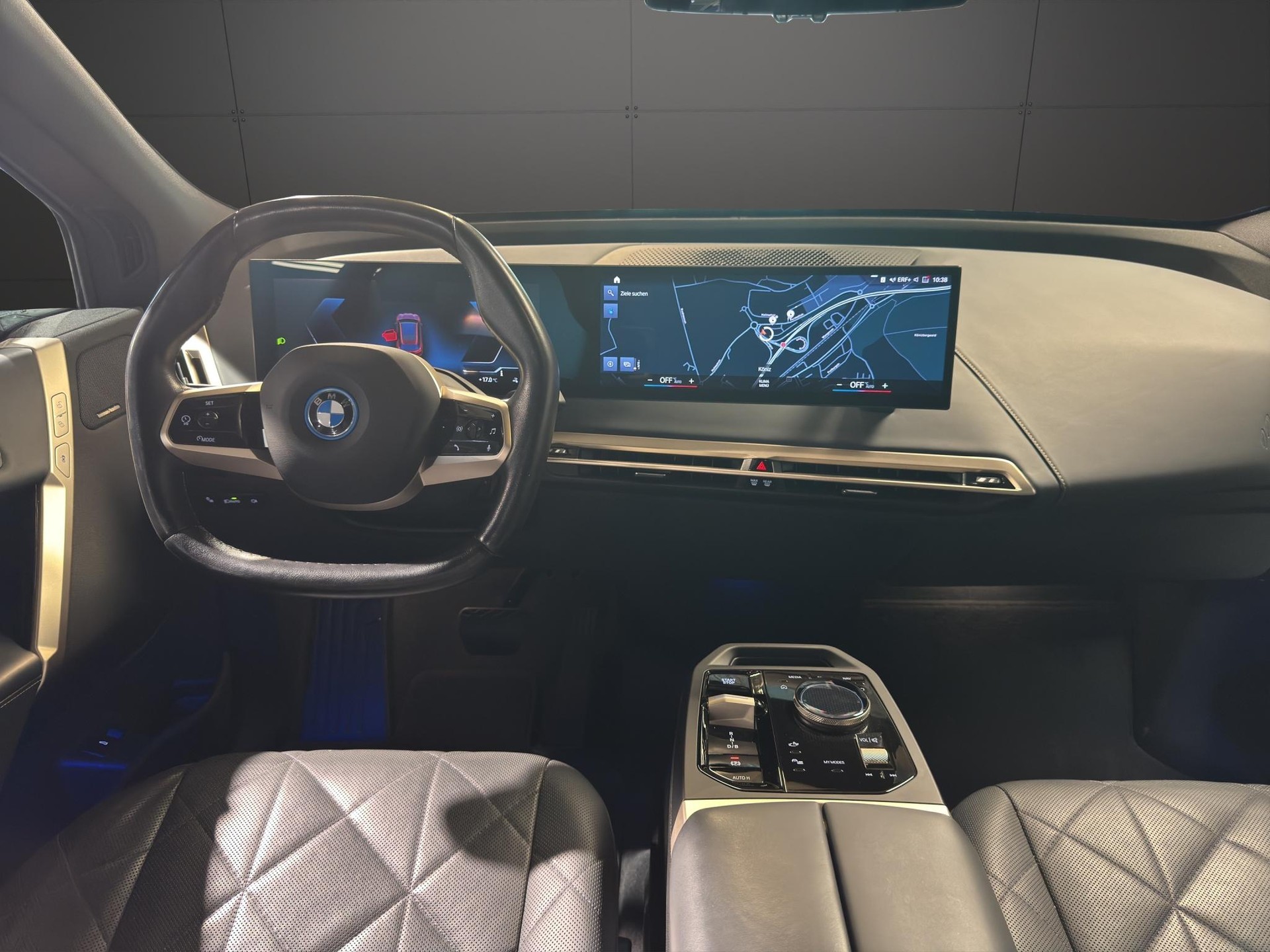 BMW iX xDrive40-image-20