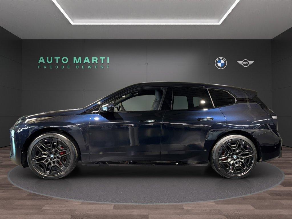 BMW iX xDrive45-image-1