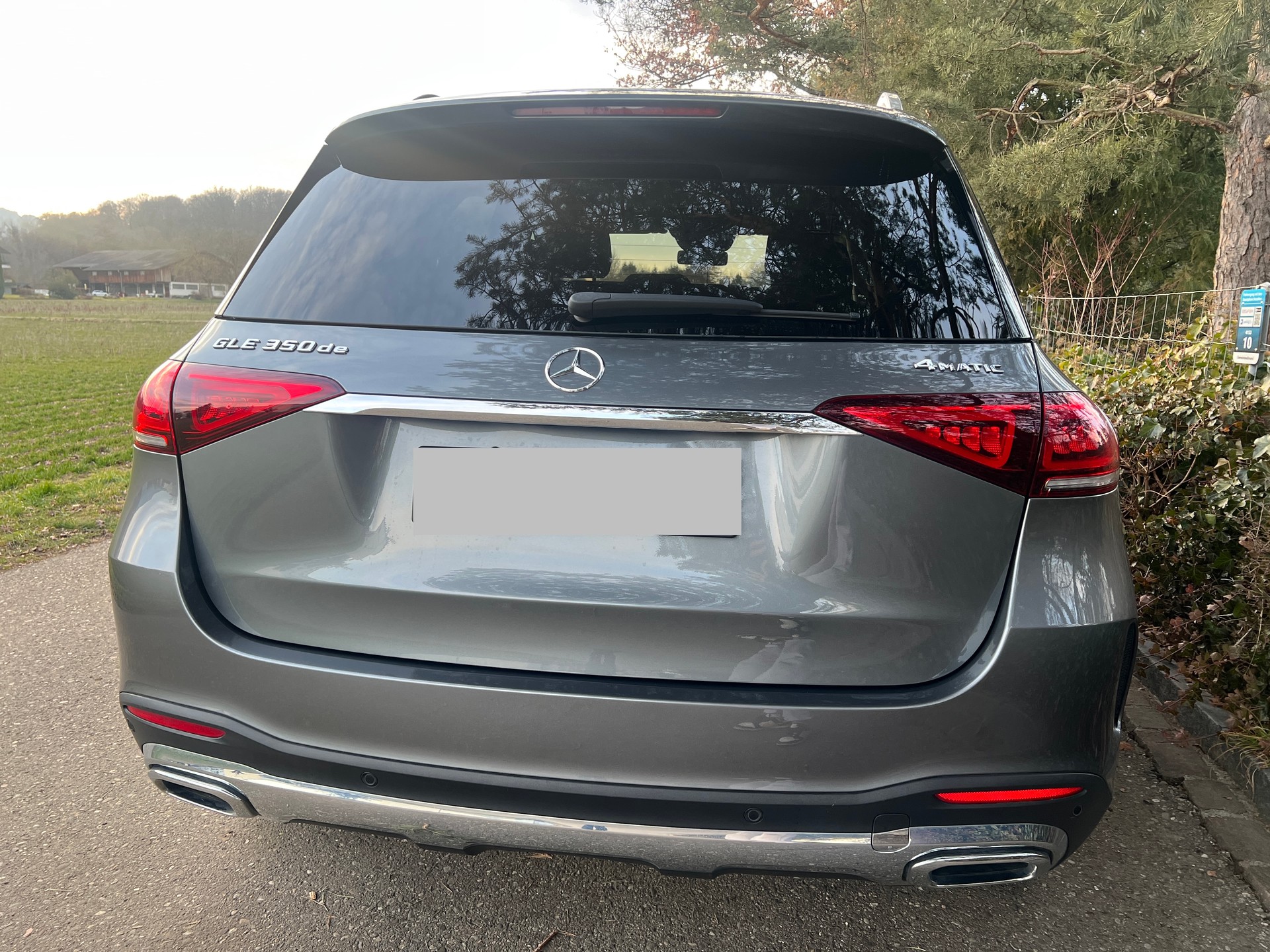MERCEDES-BENZ GLE 350 de 4Matic AMG Line 9G-Tronic-image-4