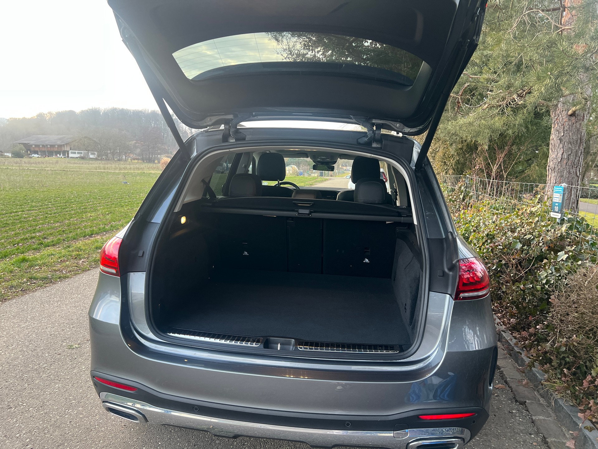 MERCEDES-BENZ GLE 350 de 4Matic AMG Line 9G-Tronic-image-6