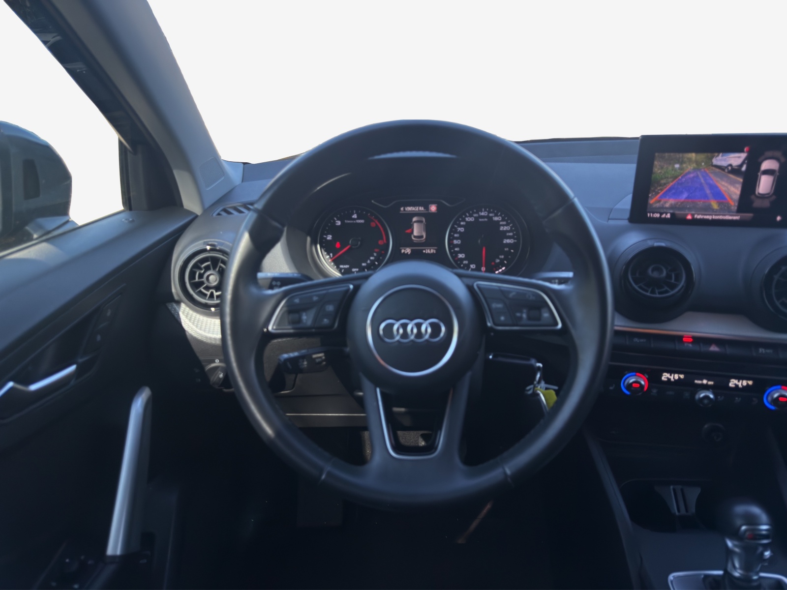 AUDI Q2 2.0 TDI quattro S-tronic-image-9