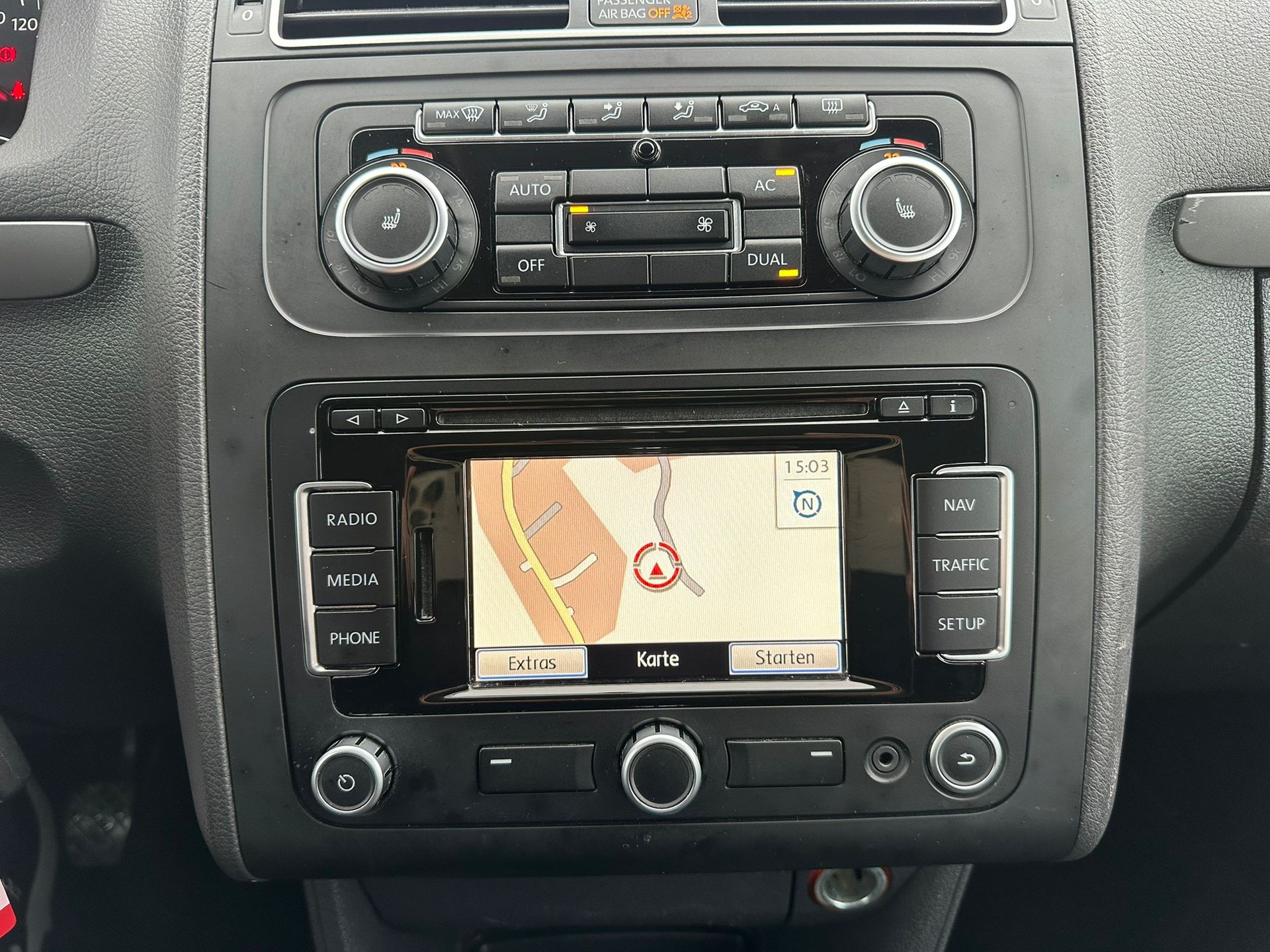 VW Touran 1.4 TSI EcoFuel Trendline-image-15
