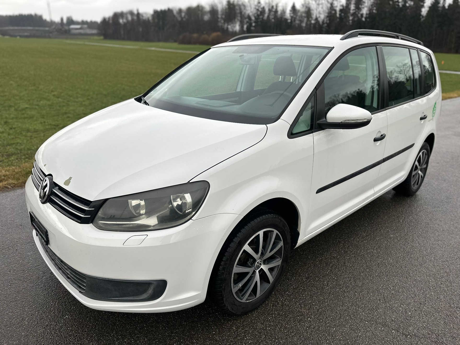 VW Touran 1.4 TSI EcoFuel Trendline-image-1