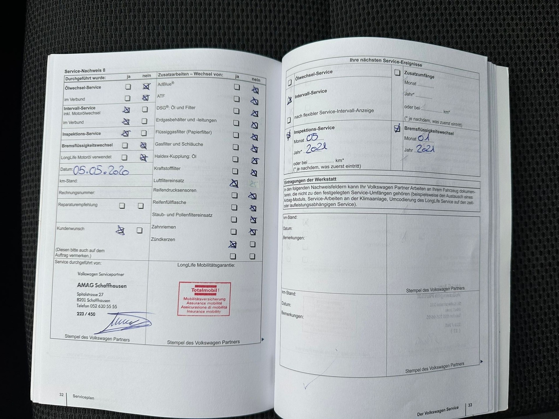 VW Touran 1.4 TSI EcoFuel Trendline-image-22