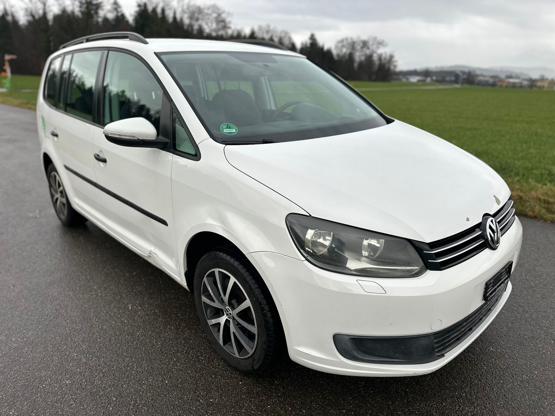 VW Touran 1.4 TSI EcoFuel Trendline-image-3