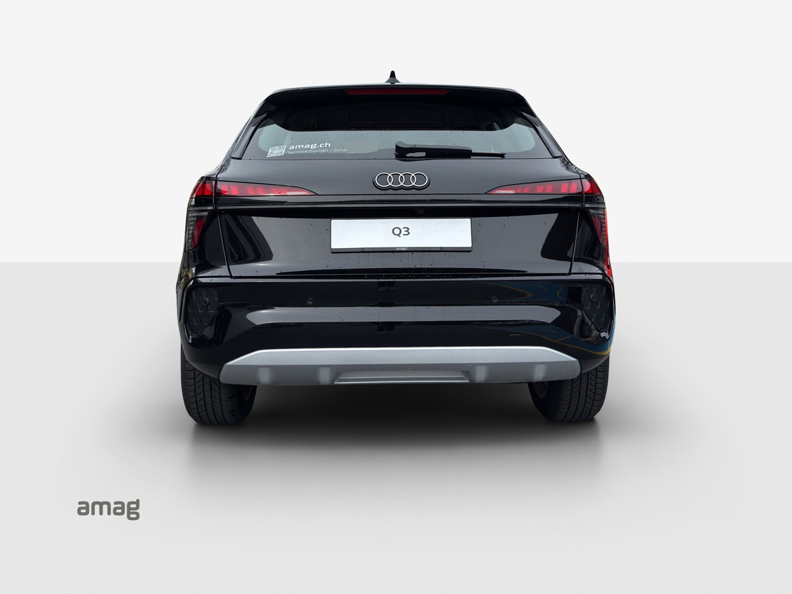 AUDI Q3 SUV 110 kW TFSI S tronic-image-3