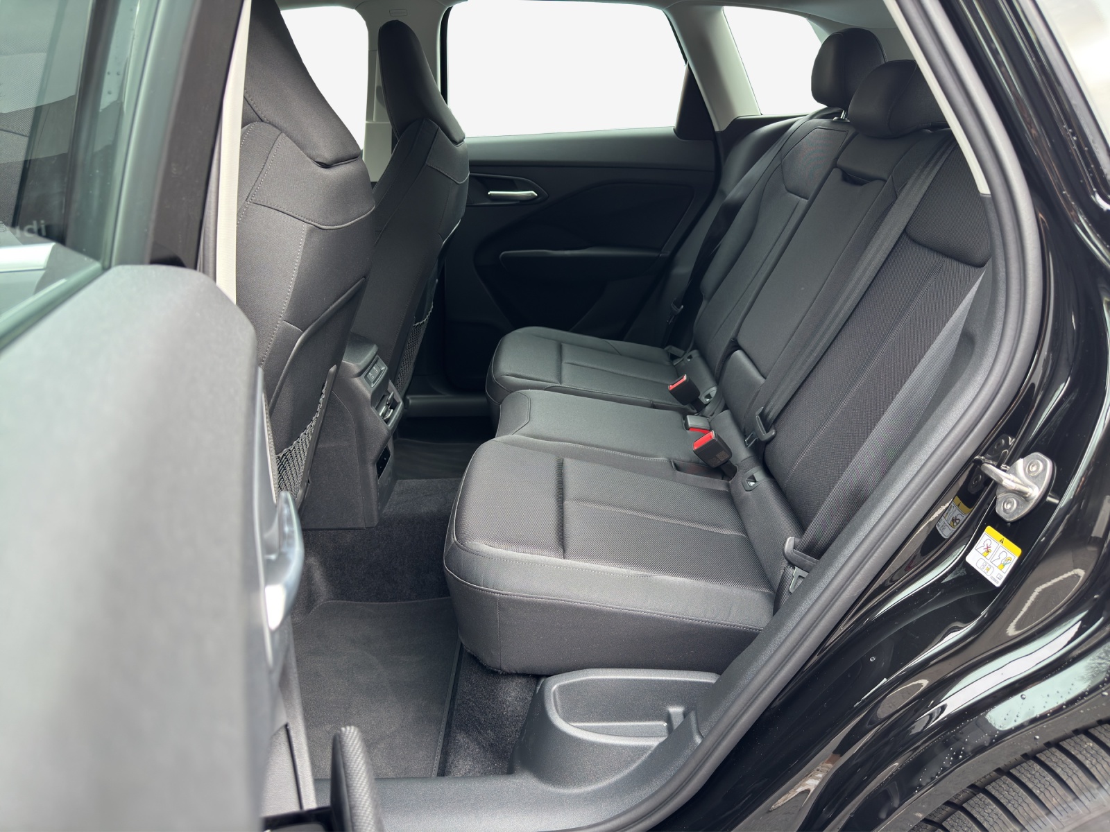 AUDI Q3 SUV 110 kW TFSI S tronic-image-11