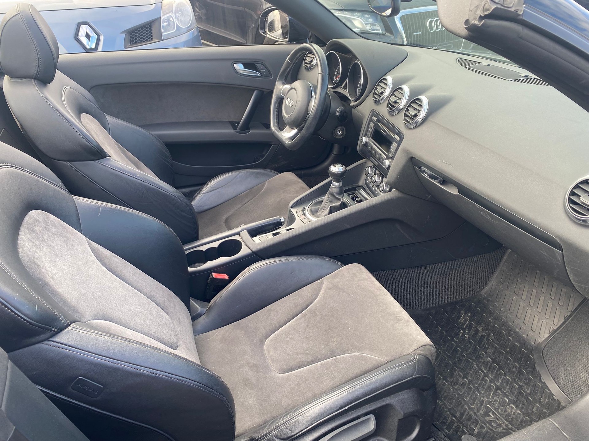 AUDI TT Roadster 2.0 TFSI-image-11